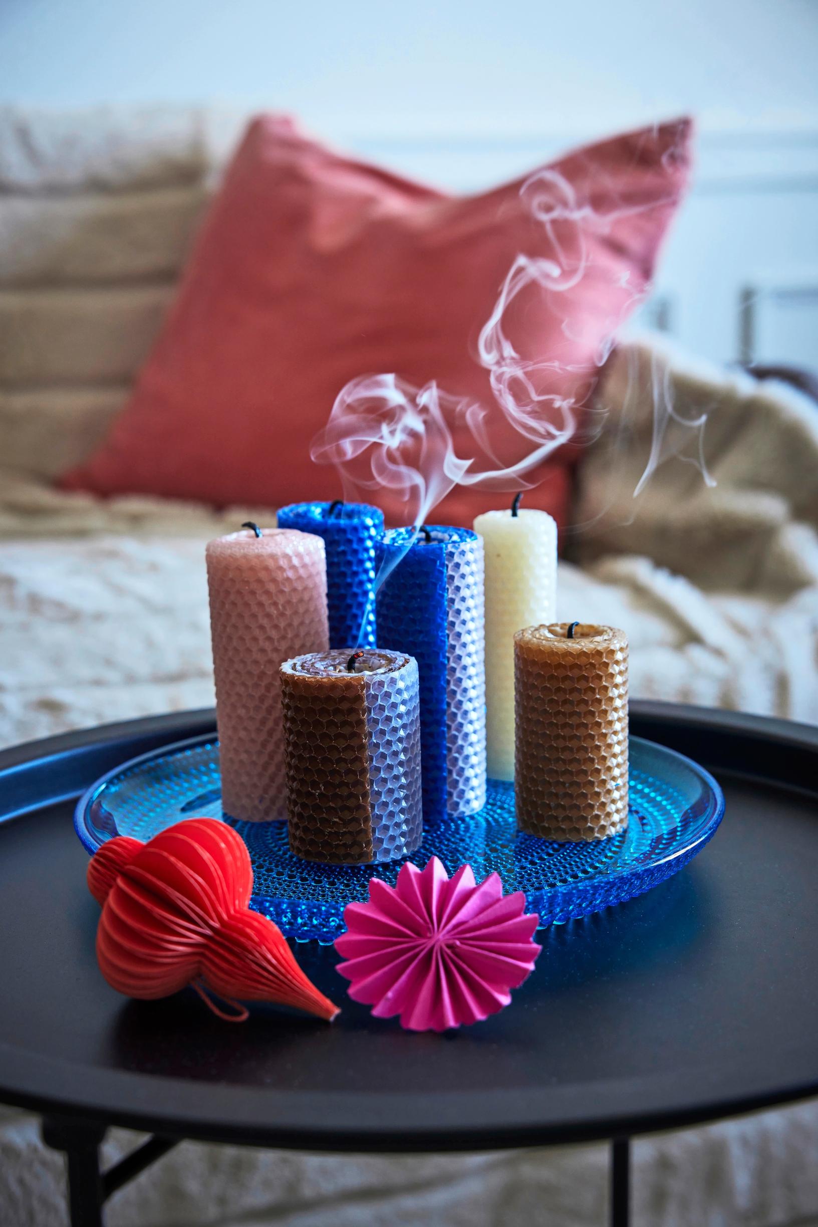 Rolled beeswax candles
