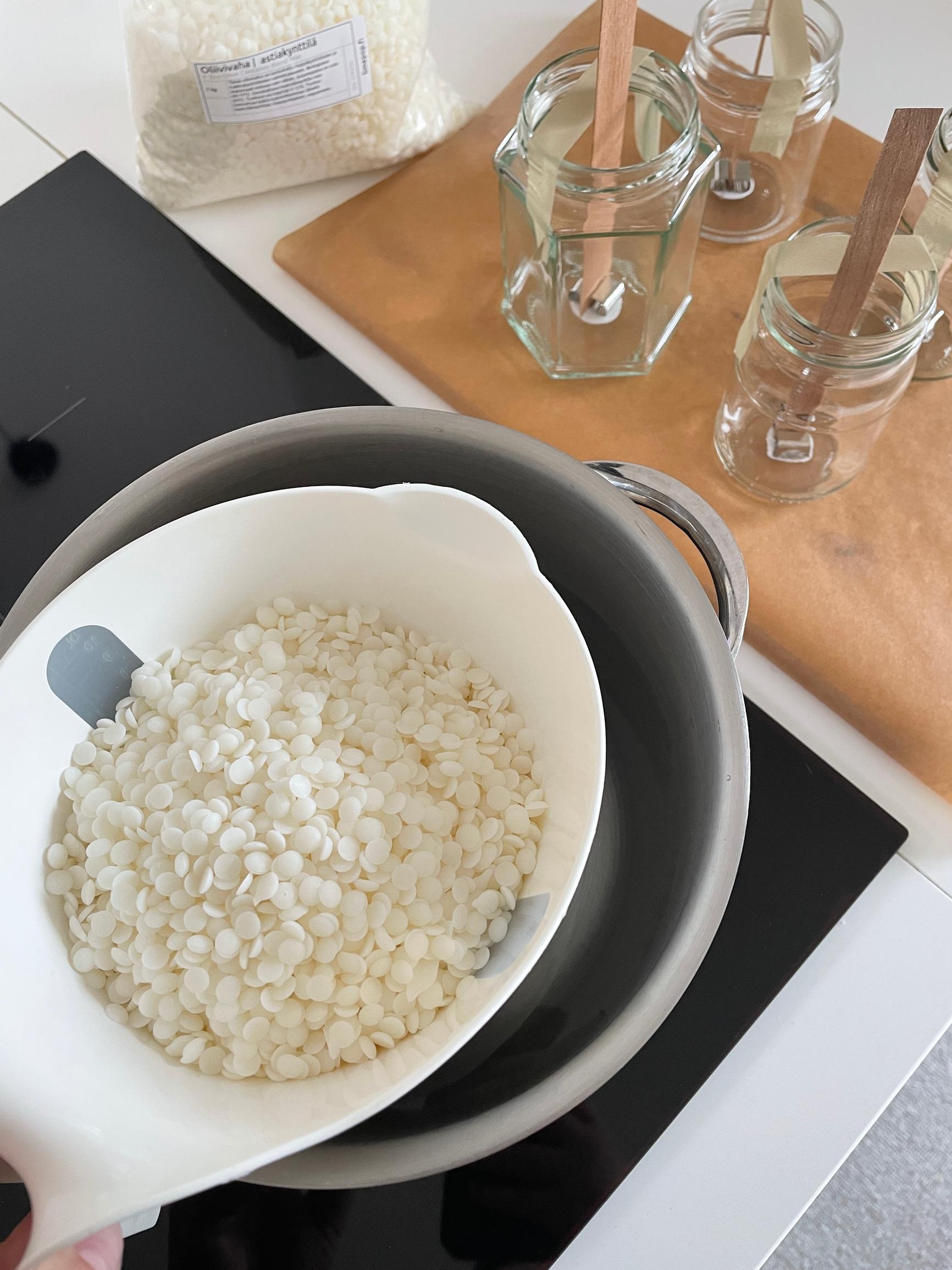 Melting the olive wax