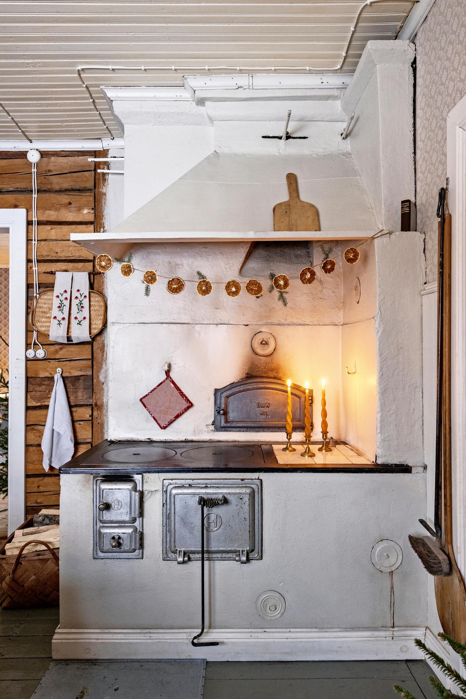 Old wood-burning cookstove dressed for Christmas