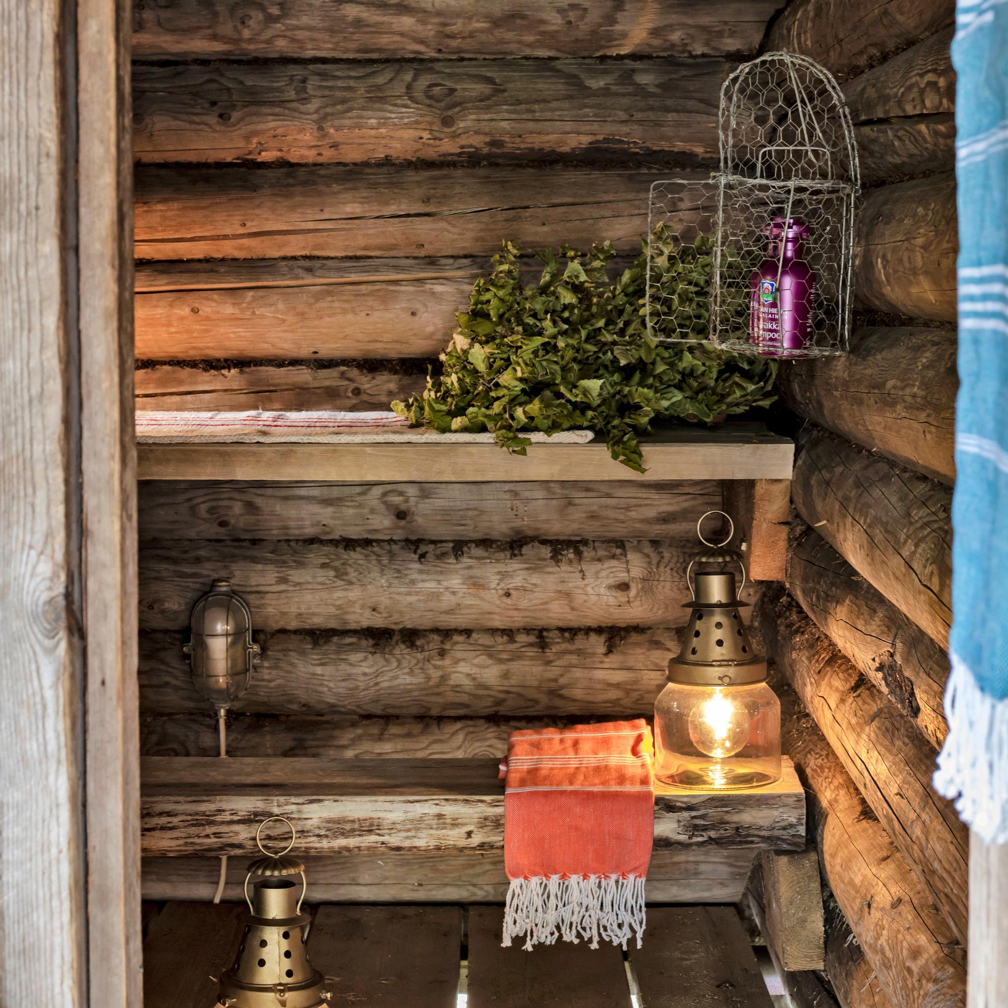 “I was proposed to in the sauna in the middle of the night”—readers share their most surprising sauna memories