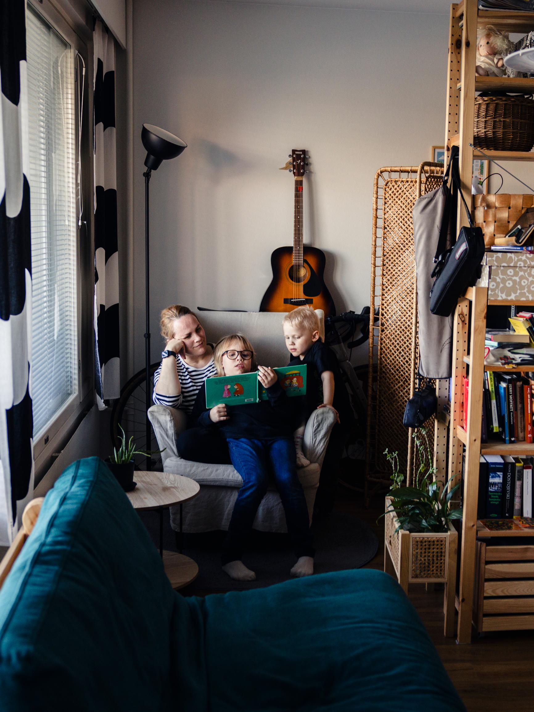 Family of six living small—made possible by versatile living spaces