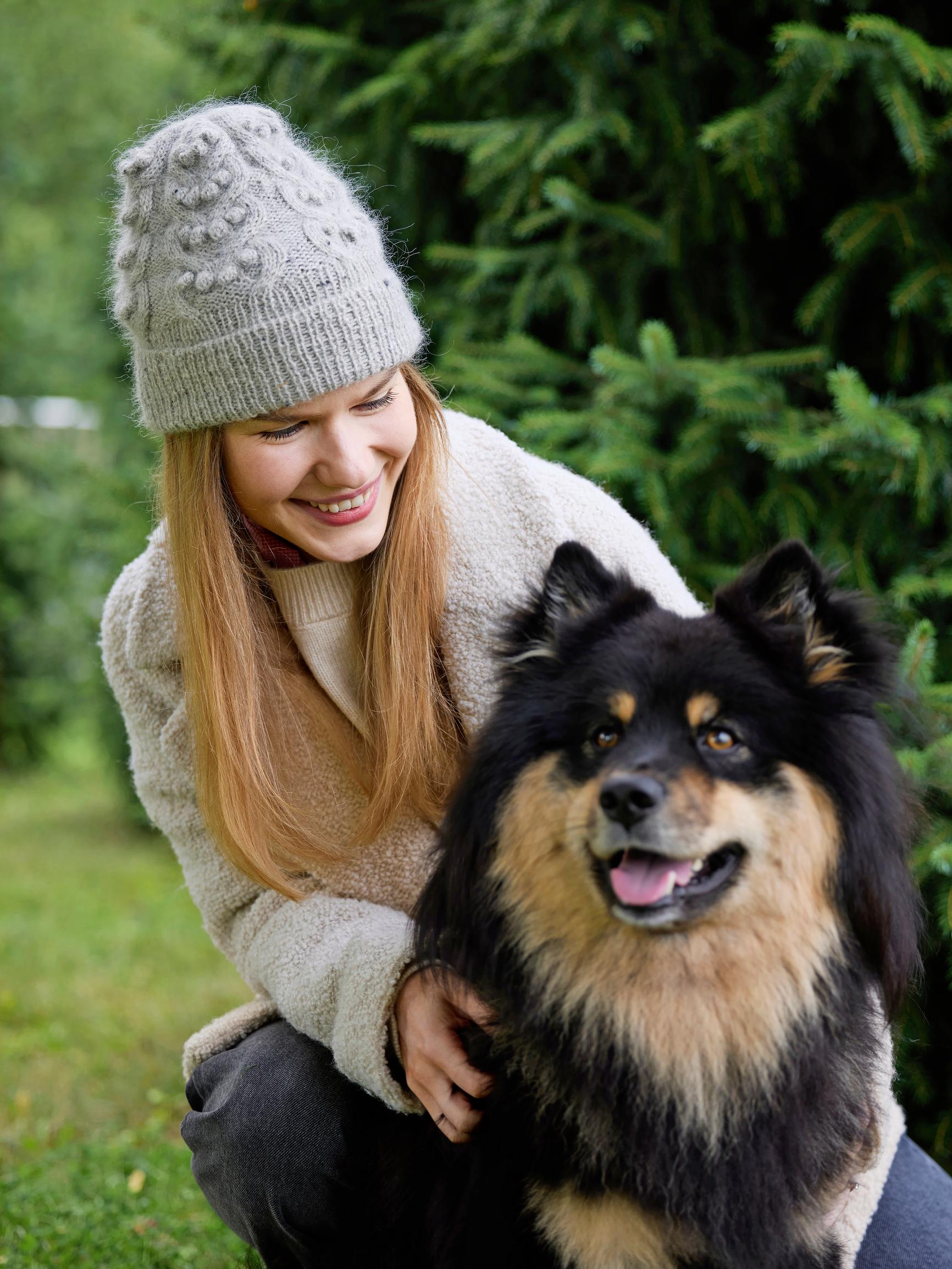 Cast on a stunning cable-knit hat with decorative bobbles