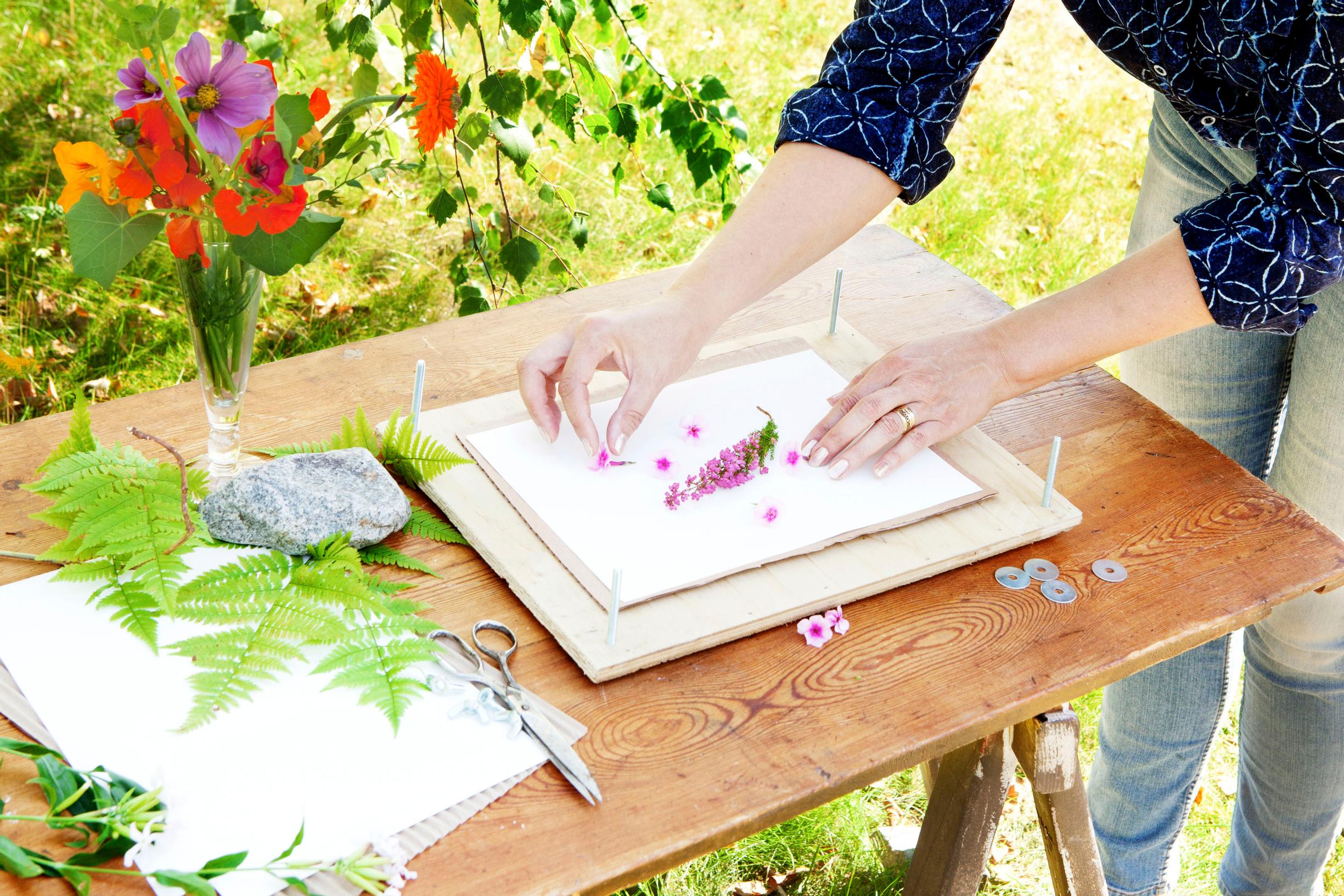 Flower press