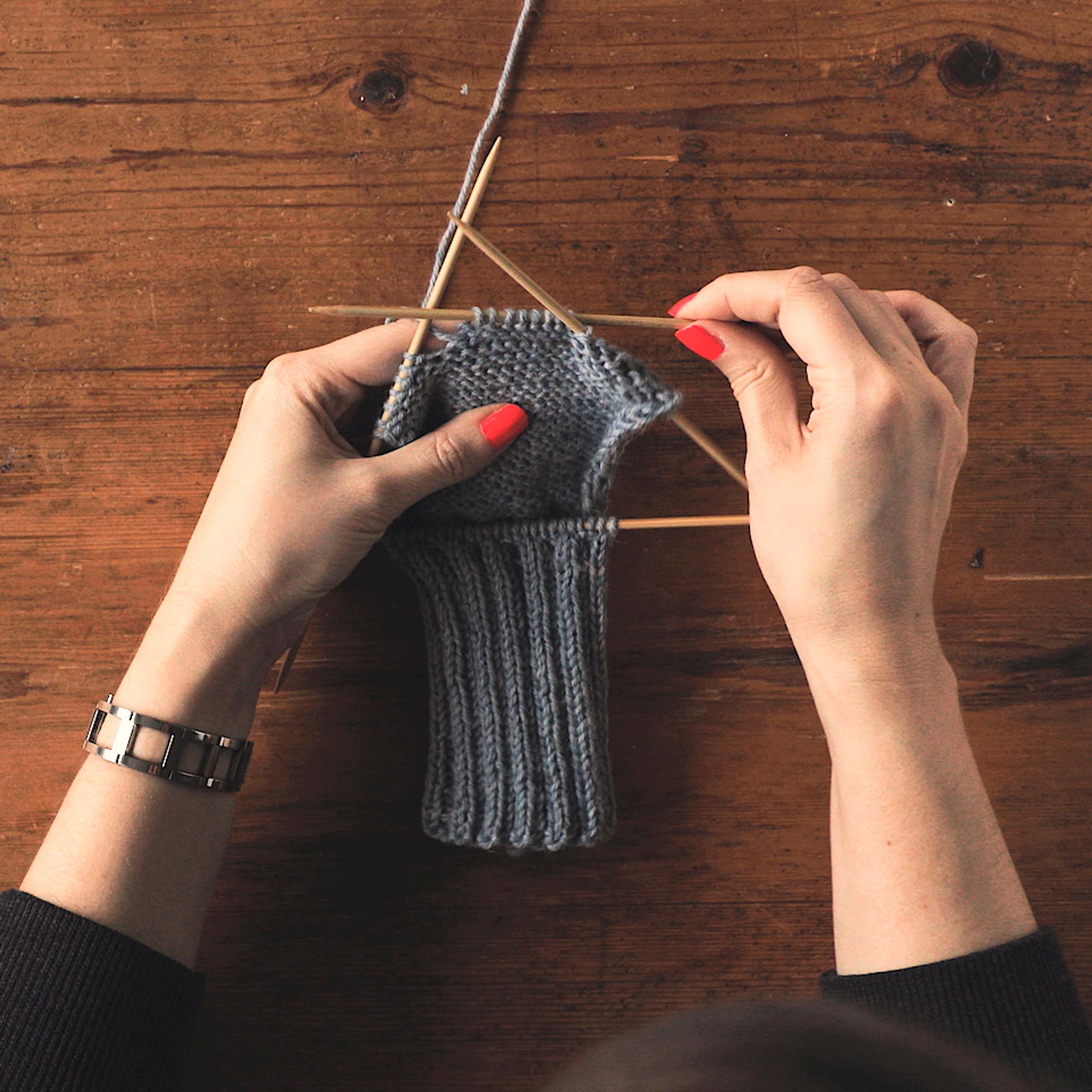 How to knit a sock heel: Master the technique with our step-by-step guide