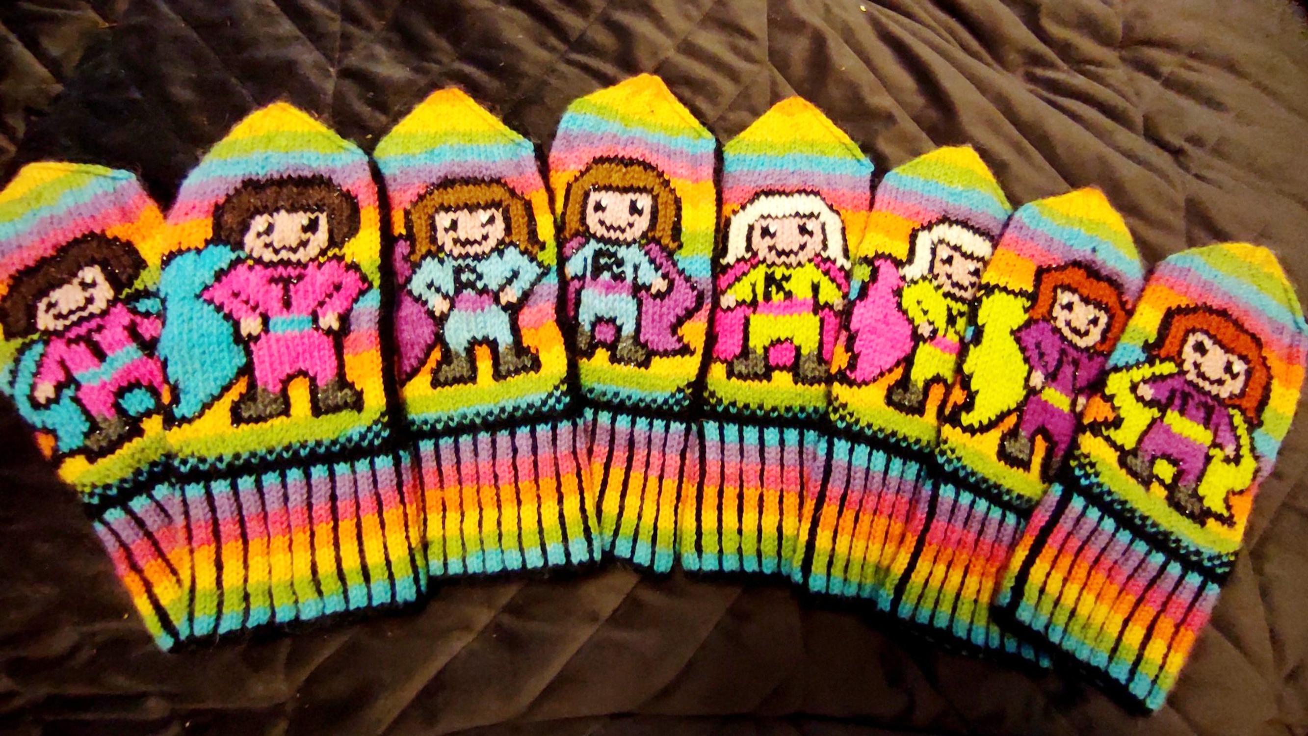 6-year-old Ville designed gift mittens for his daycare staff, and mom Sanna made them—“It’s simply wonderful he sees them as superwomen”