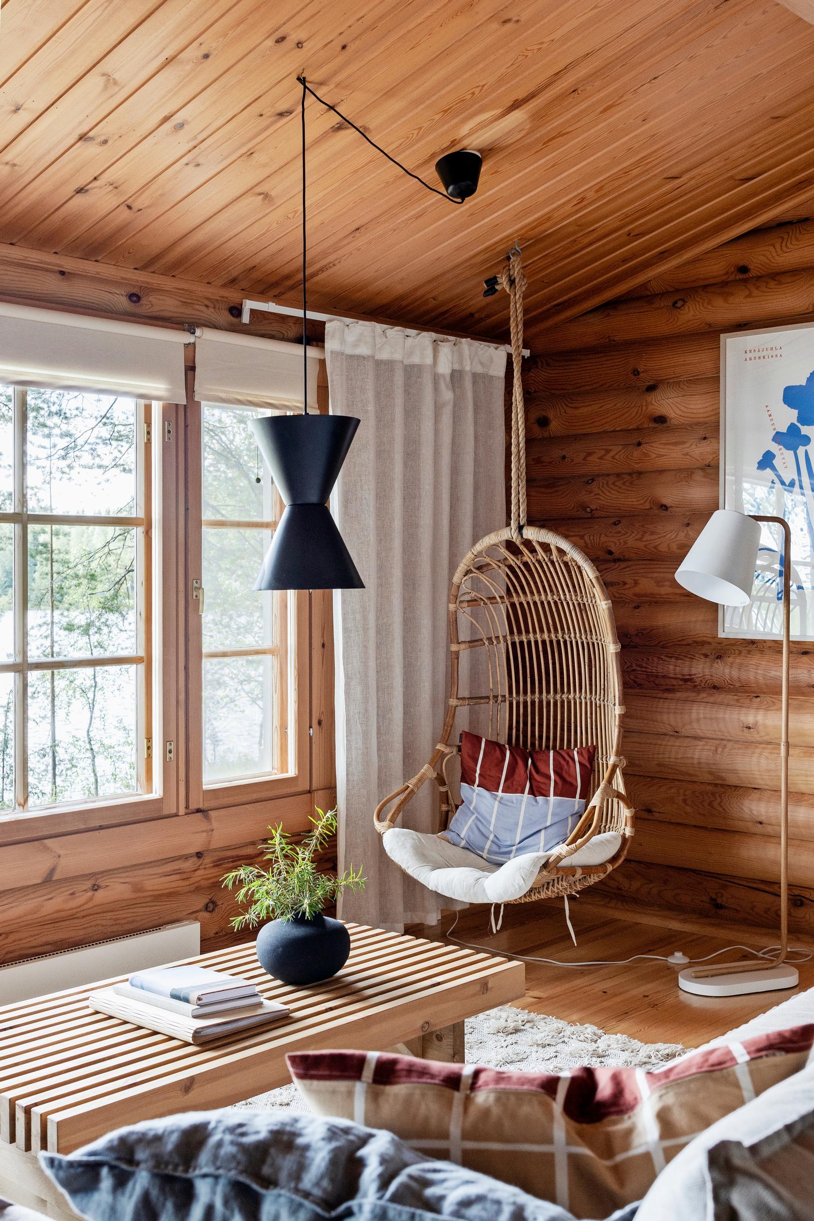 Maru Hautala's cabin: living room