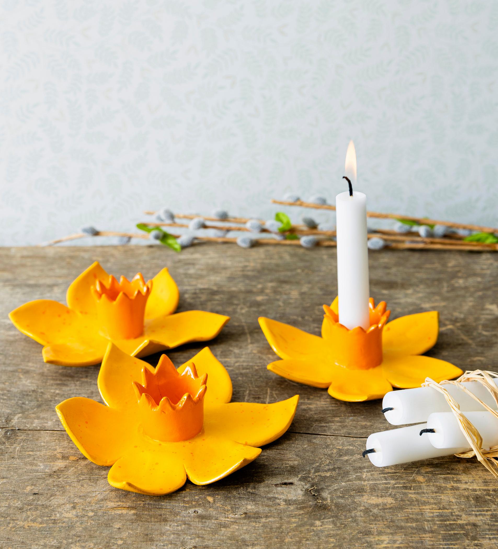 Daffodil candle holders for Easter—Here’s how to make these dazzling decorations