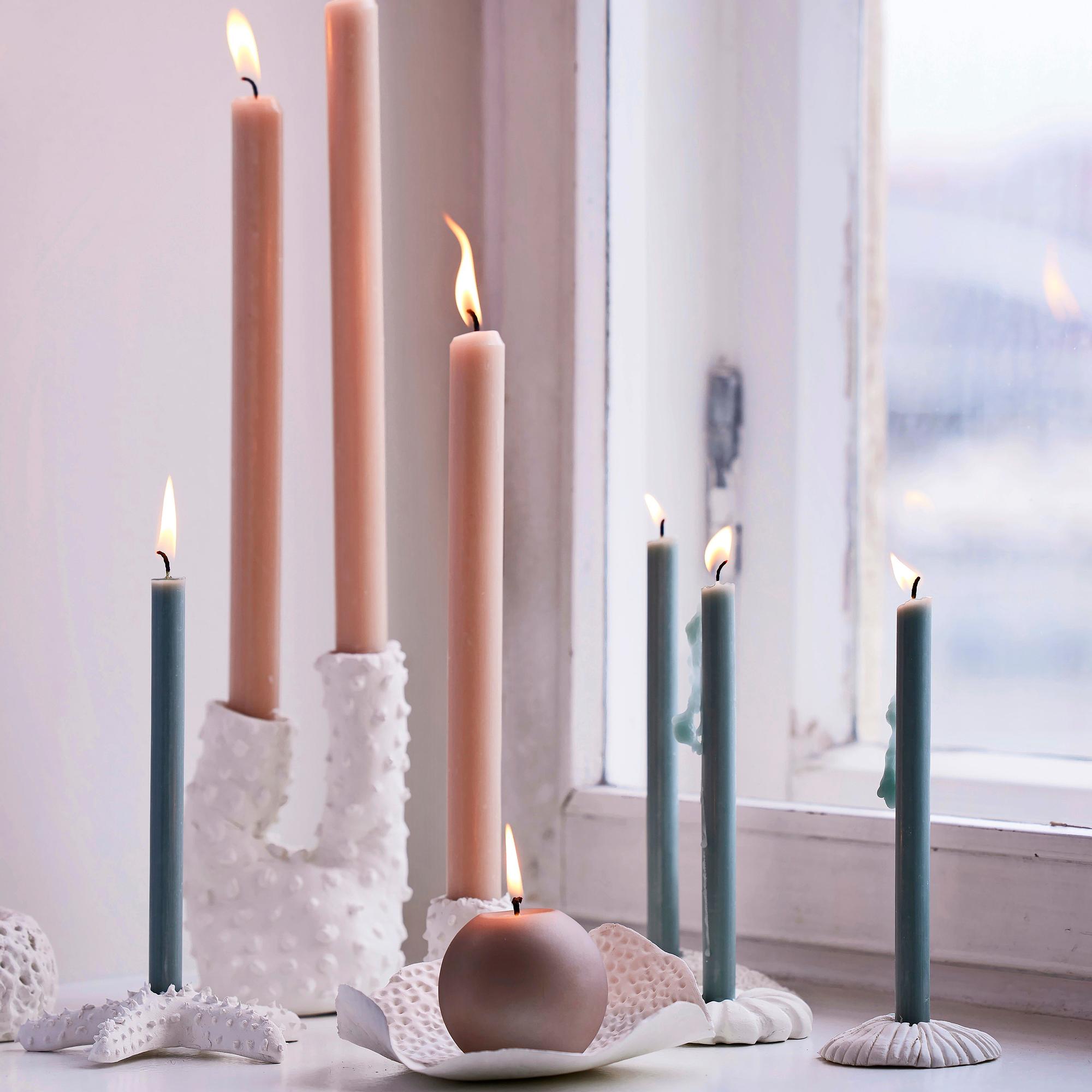 Candle wax removal: Let it harden first and then get cleaning