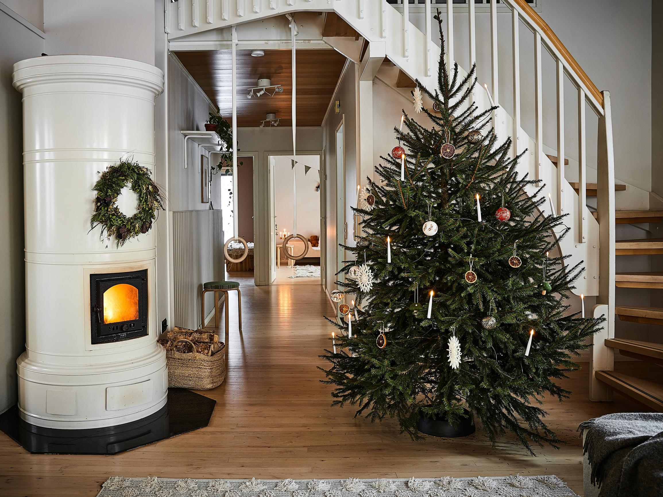 Home again for the holidays: Jade returns to her childhood house