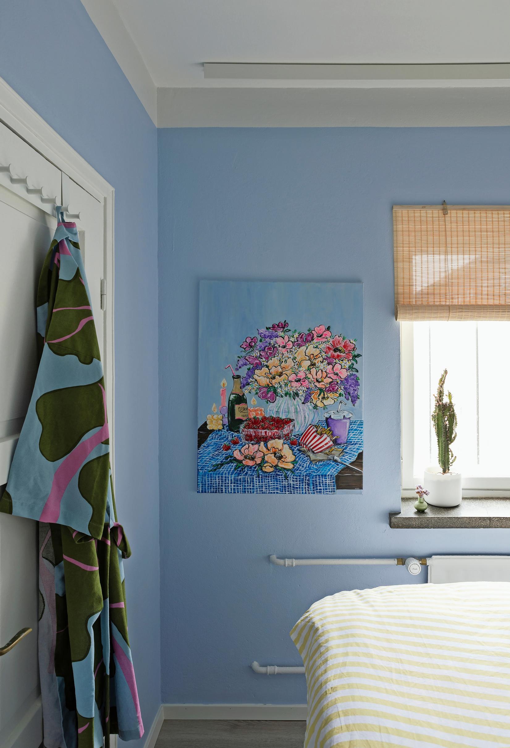 Walls painted blue with Lemmikki shade