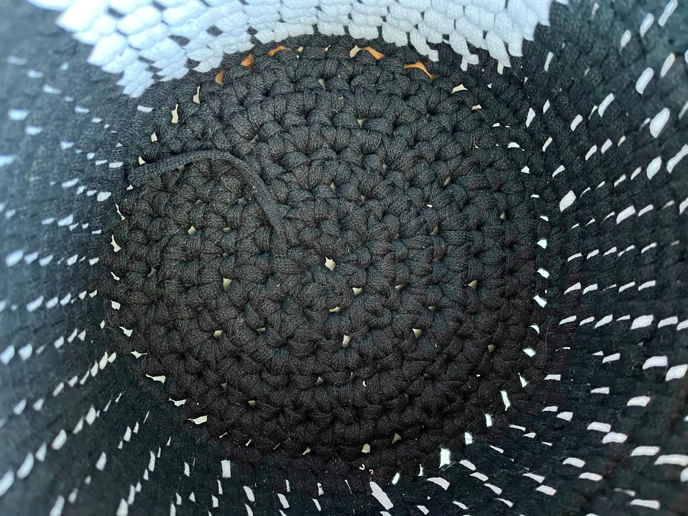 the inside of the basket base