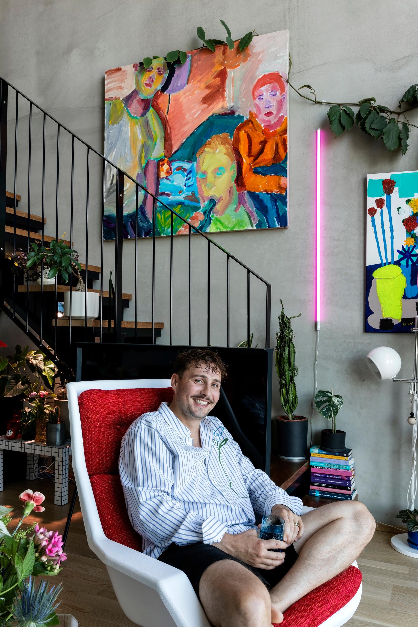 Joonas Pesonen at home