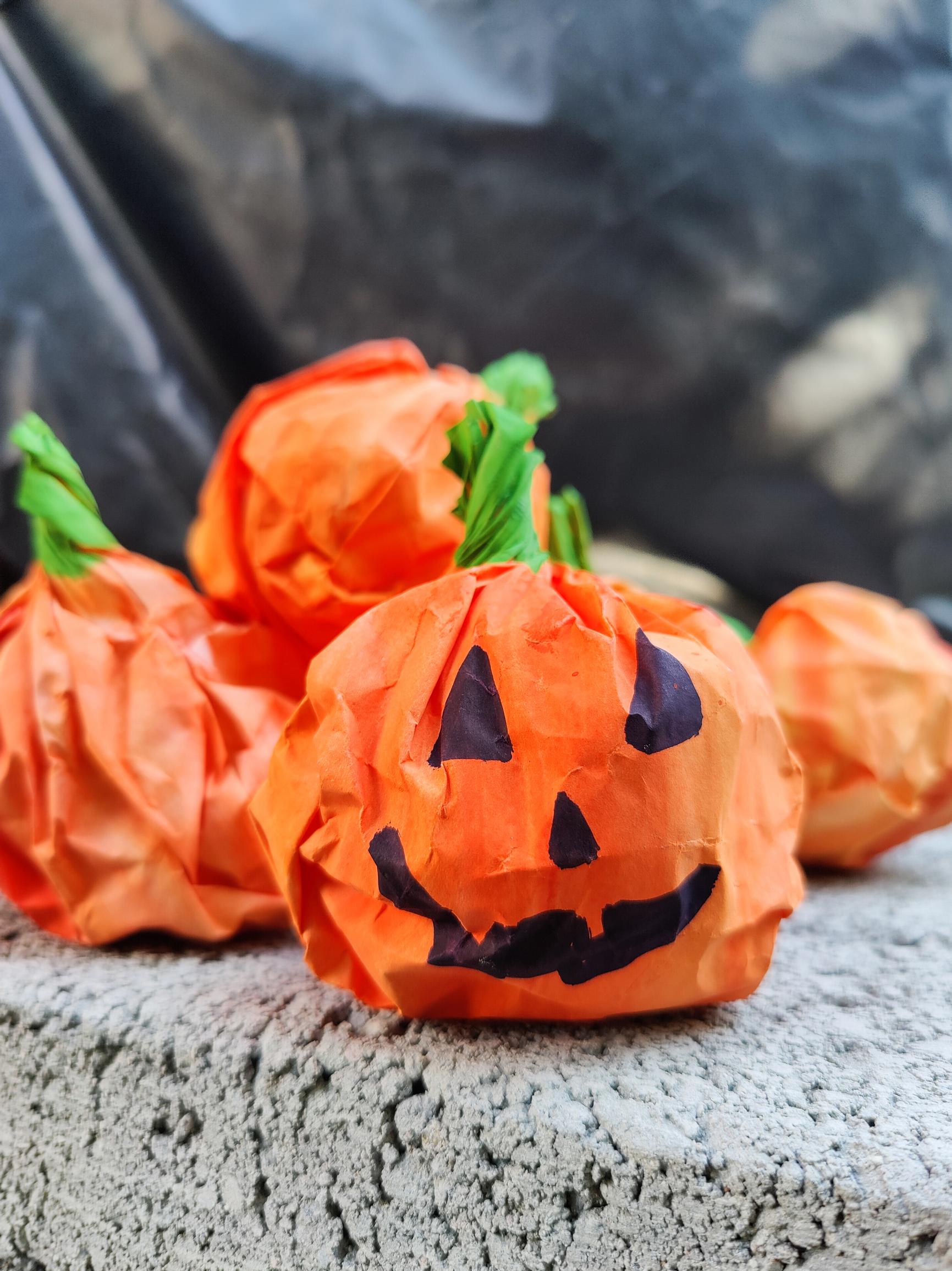So easy: create paper pumpkins with supplies you already have!