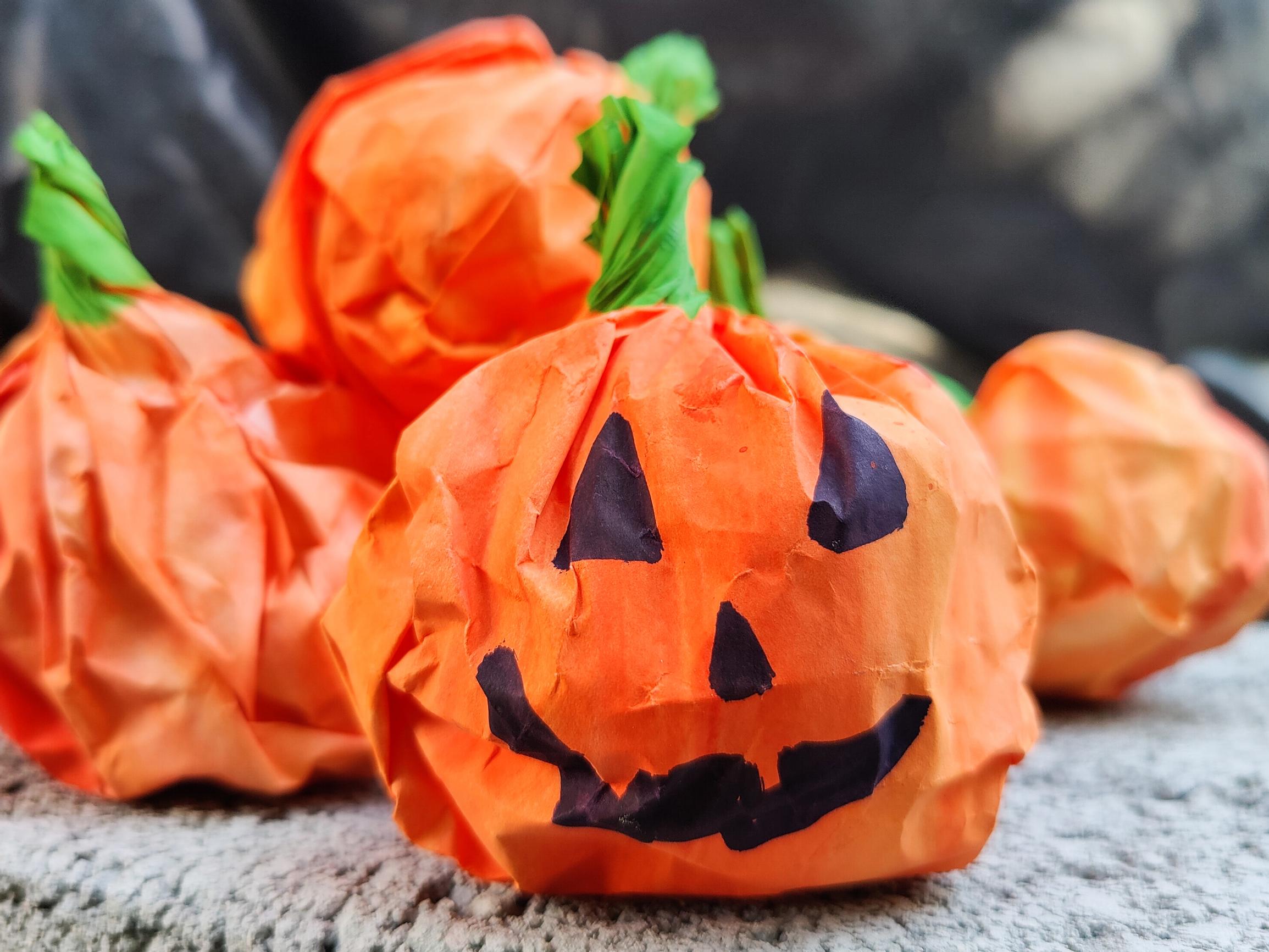 So easy: create paper pumpkins with supplies you already have!