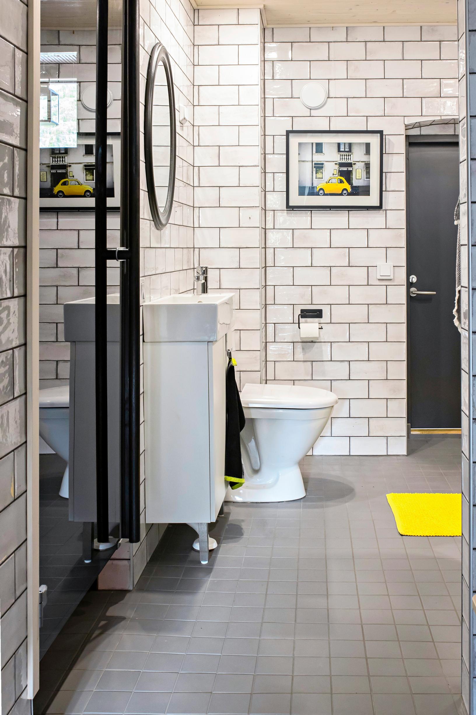 Light washroom