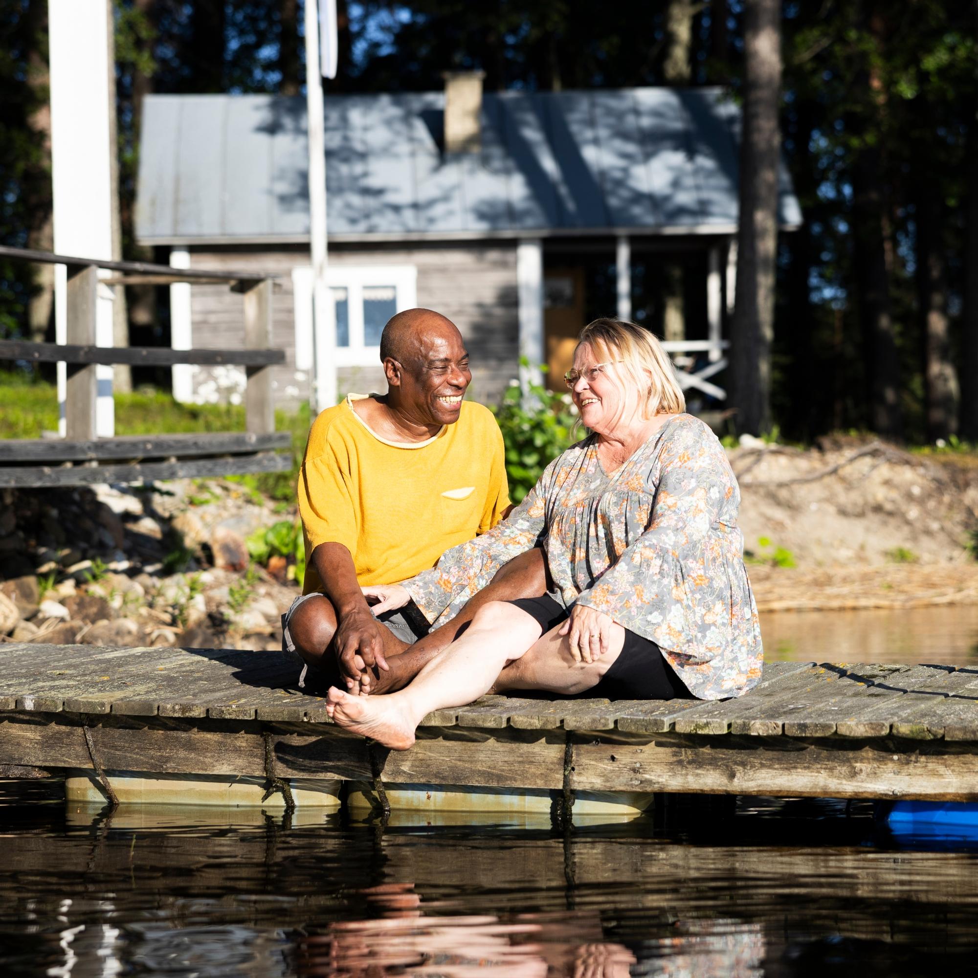 Brazilian Edson fell in love with Finnish Helena—and her lakeside sauna