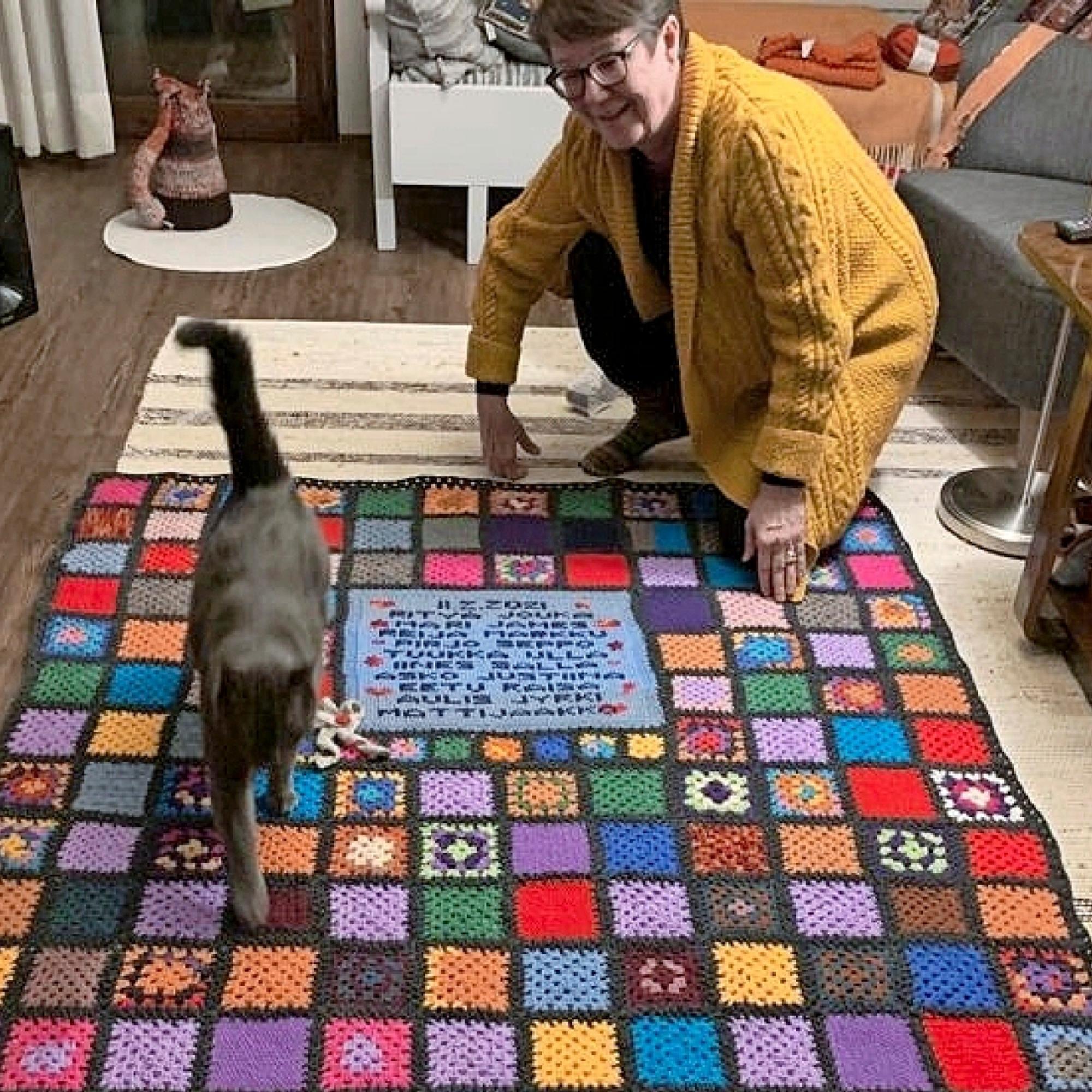 Family crocheted a 90th-birthday blanket for Sakari that became his heavenly veil: ”Having your own granny square in Grandpa’s blanket was an honor”