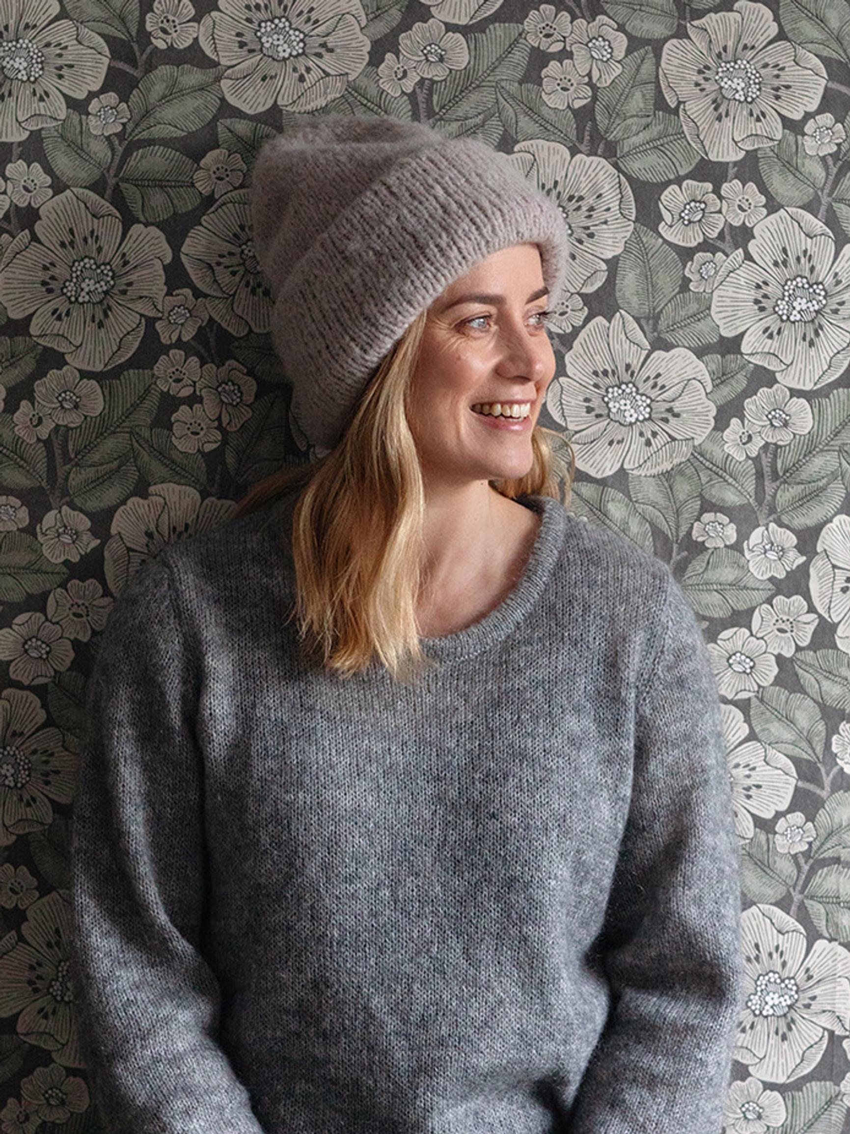 Renowned Finnish actor Iina Kuustonen’s plush beanie—knit it in just two evenings