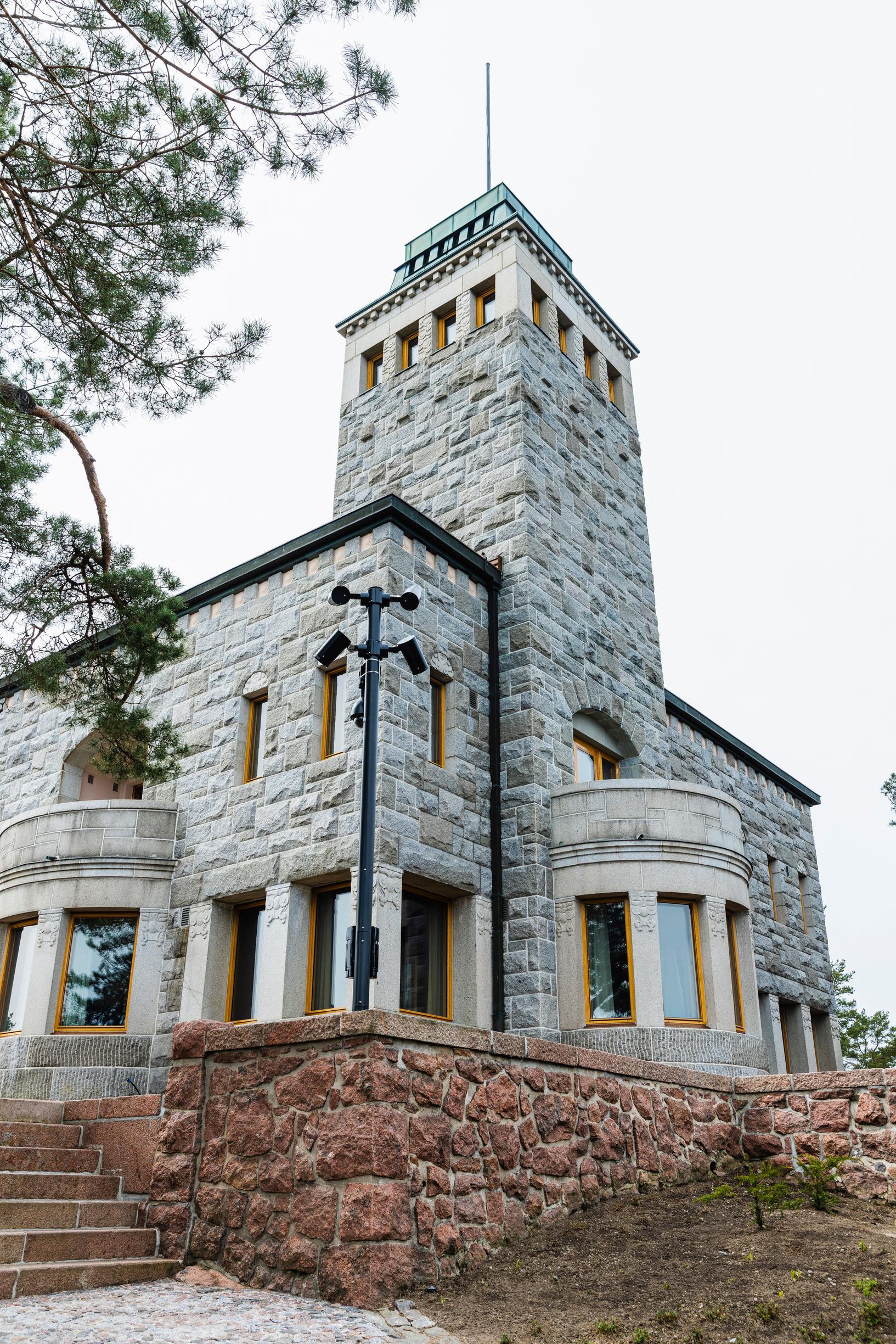 The façade of the Granite Castle