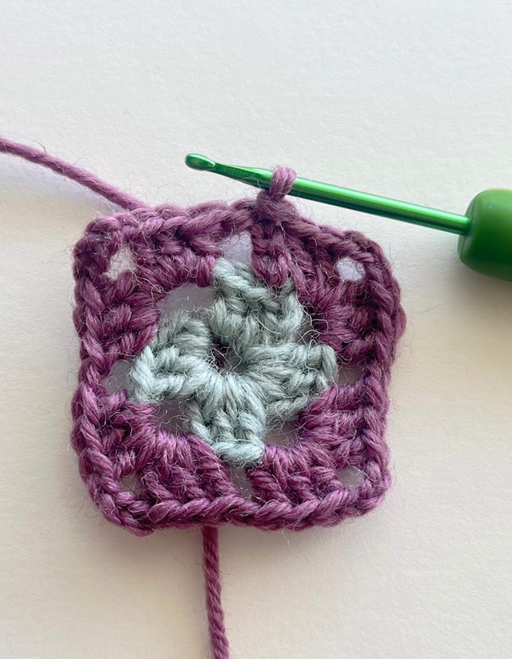 Second round of the granny square is complete