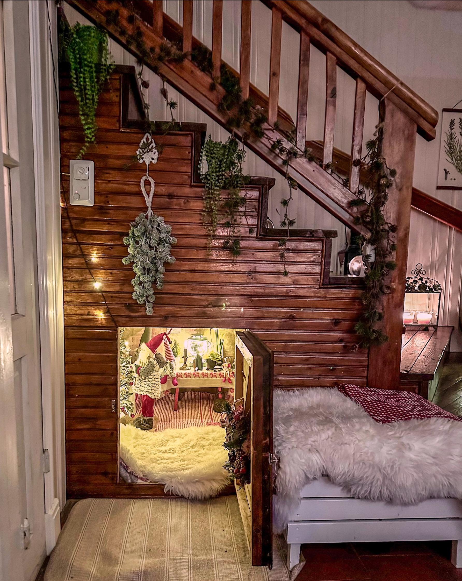 The elf cottage door opened.