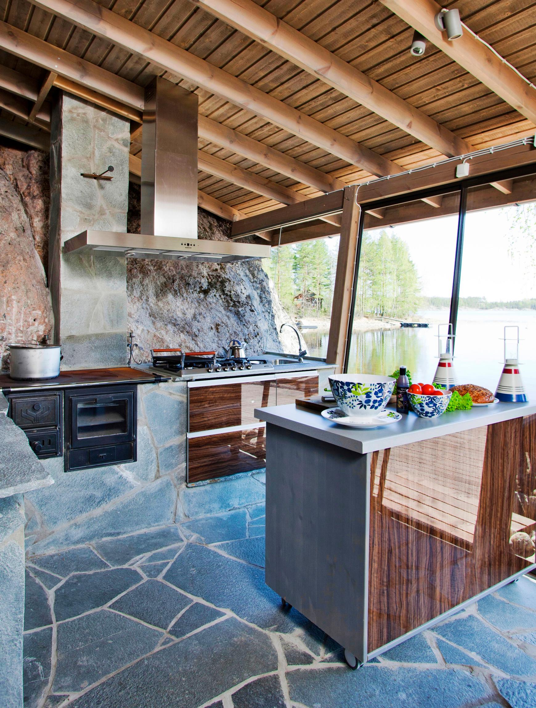 Summer kitchen carved into the rock