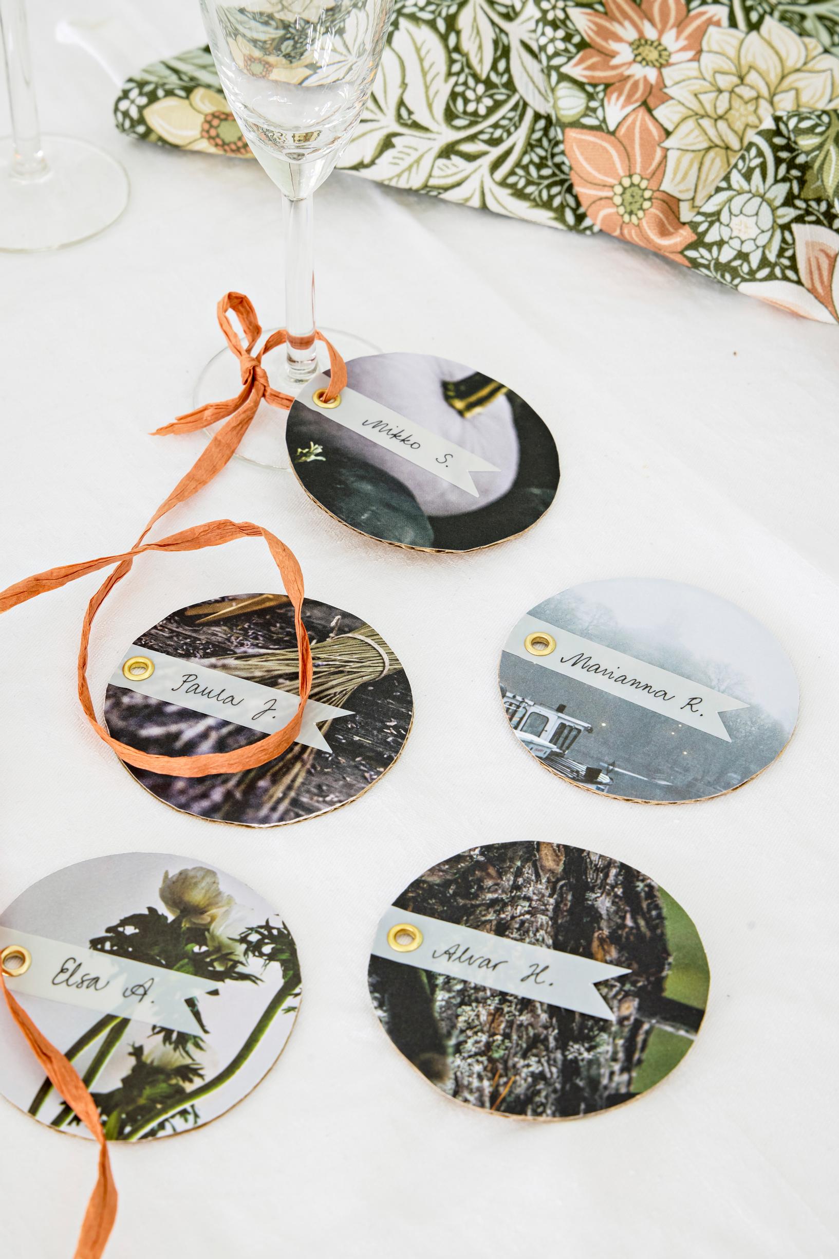Finished place cards on the table