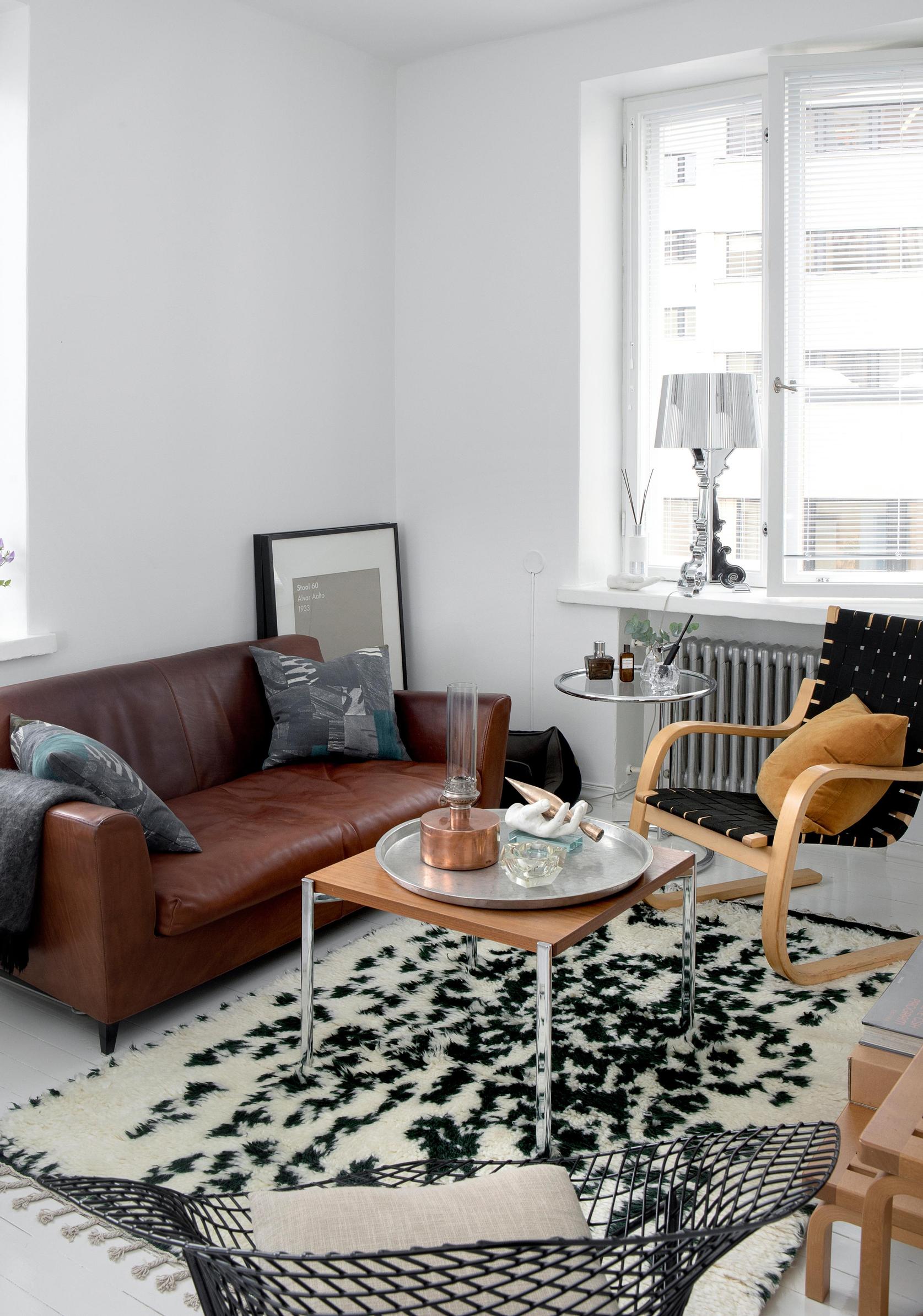 Ilmari Tapiovaara’s Kiki series coffee table