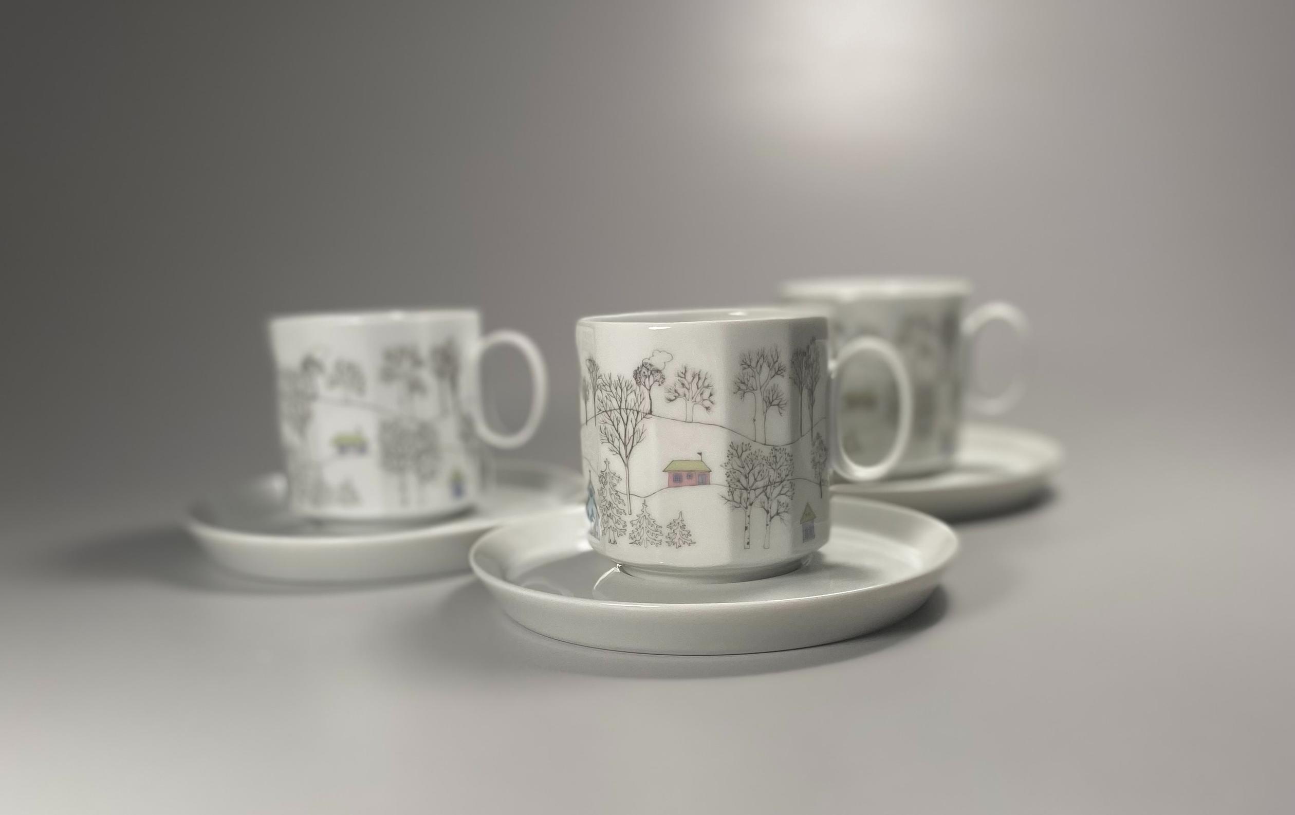 The Winterreise porcelain set designed by Tapio Wirkkala for Rosenthal features decorations by Rut Bryk.