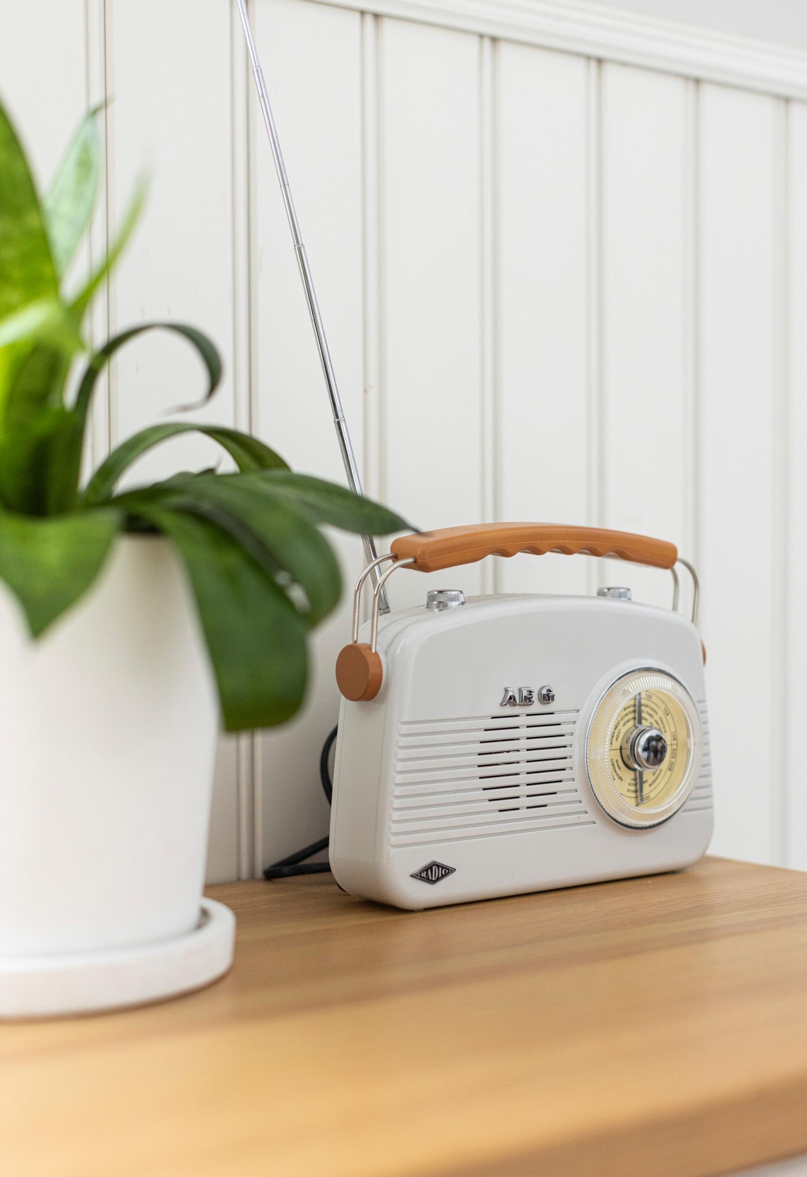 Small retro radio