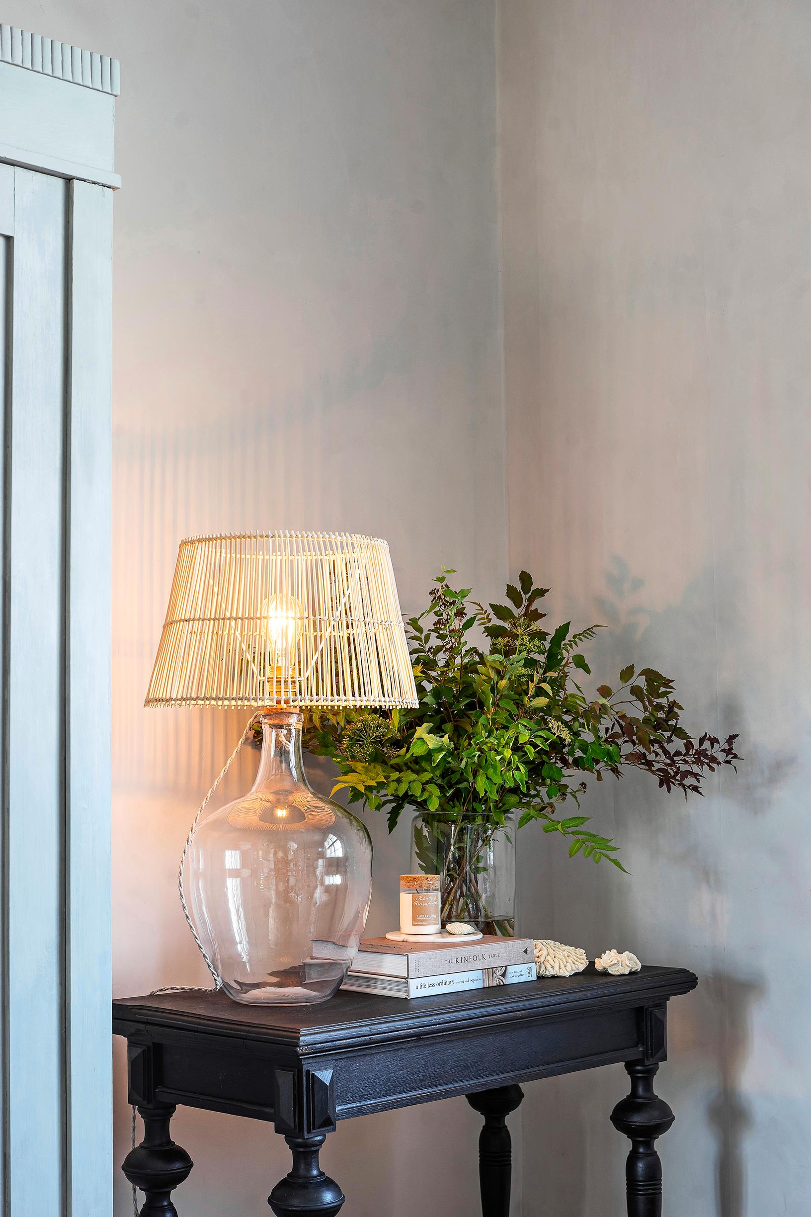 DIY rattan lamp