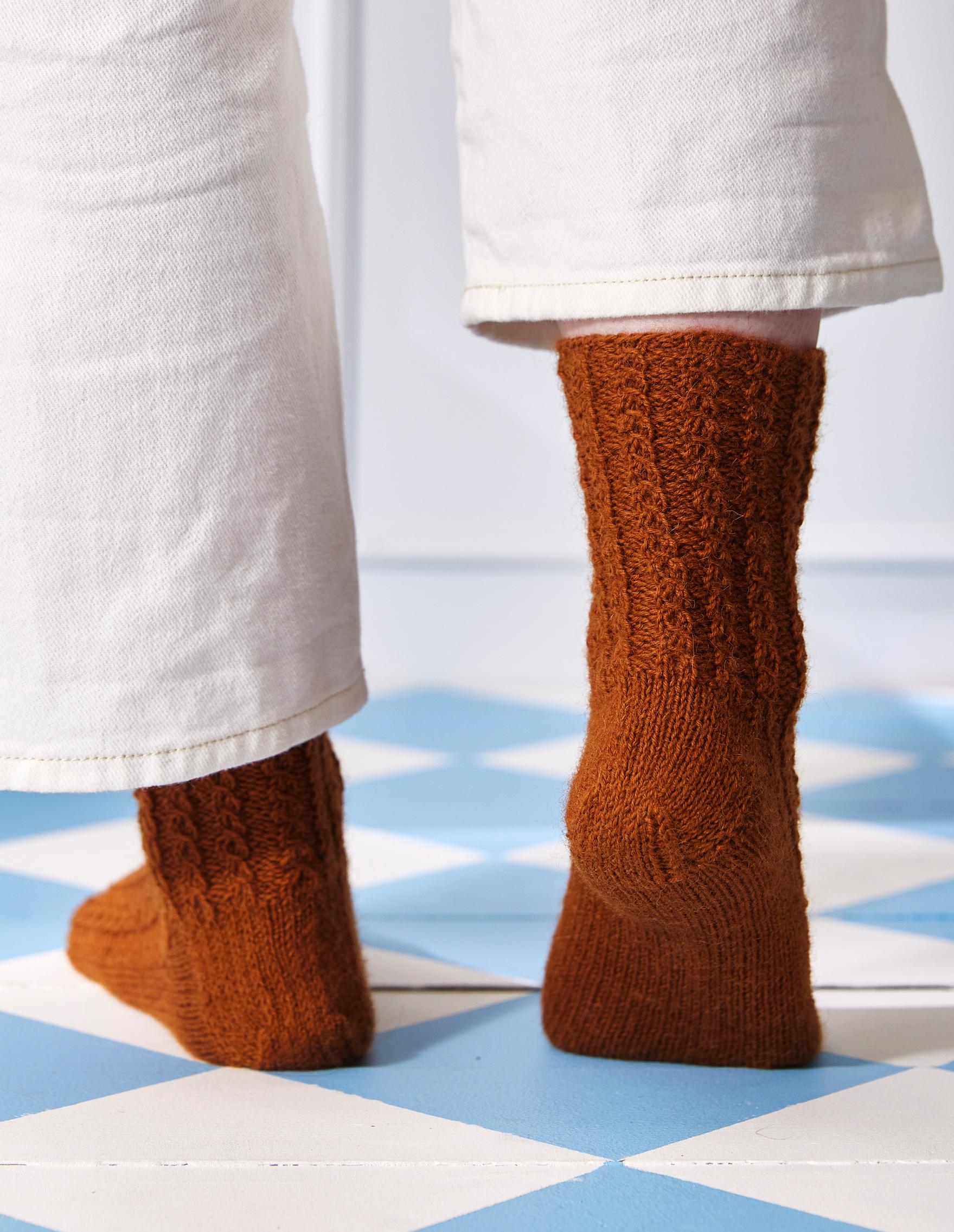 Heel of the mock cable socks