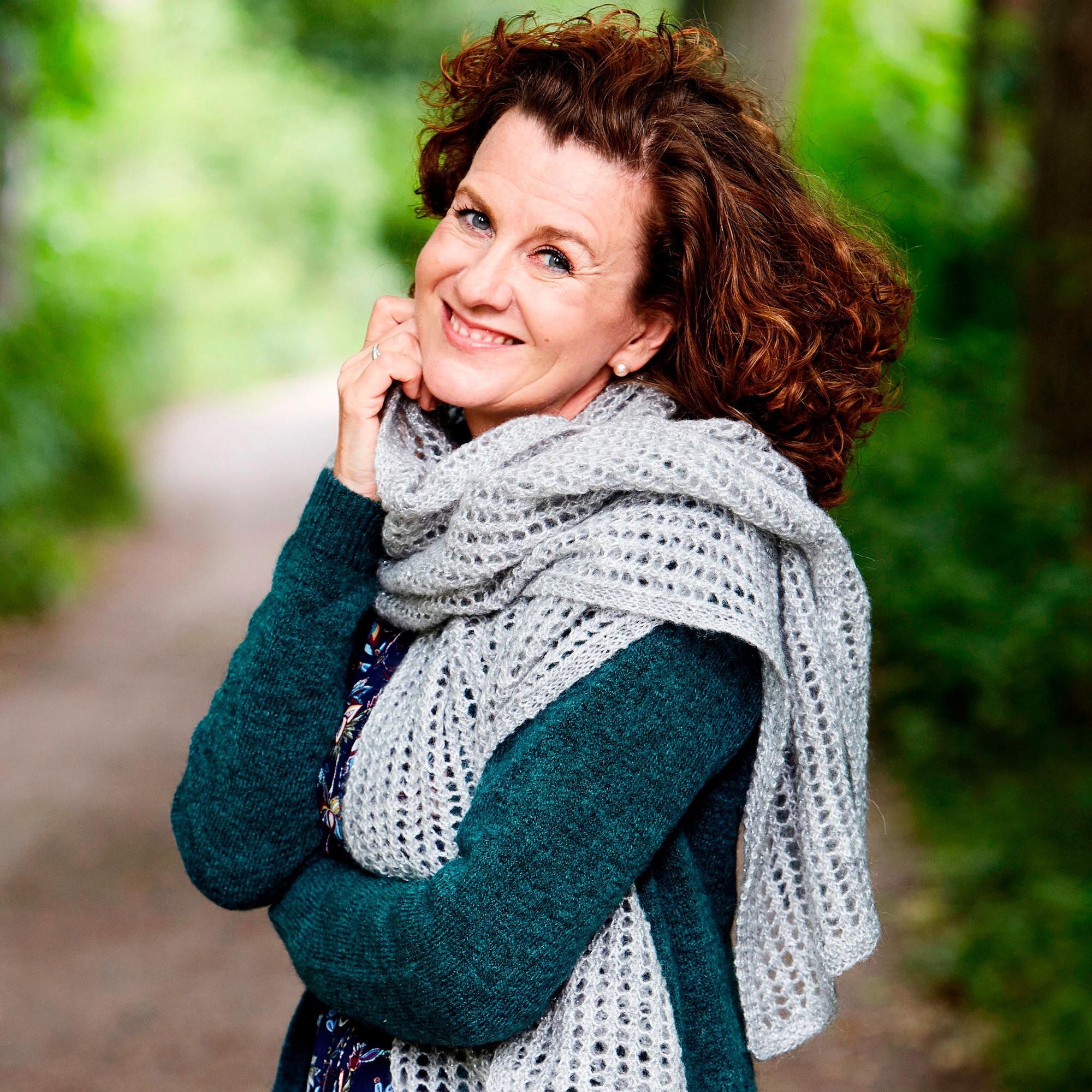 Just the right amount of bling: knit an easy lace shawl with sparkly yarn