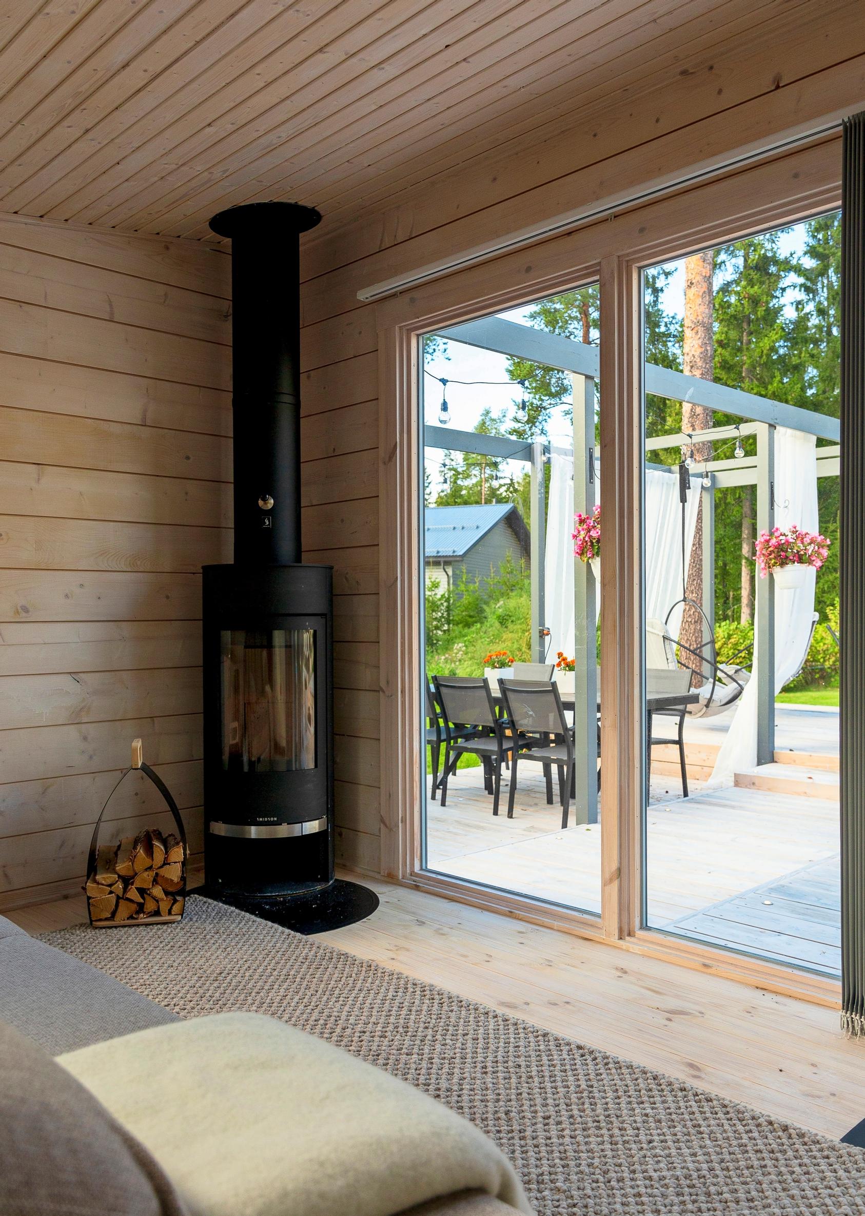 Convection fireplace in the sauna dressing room