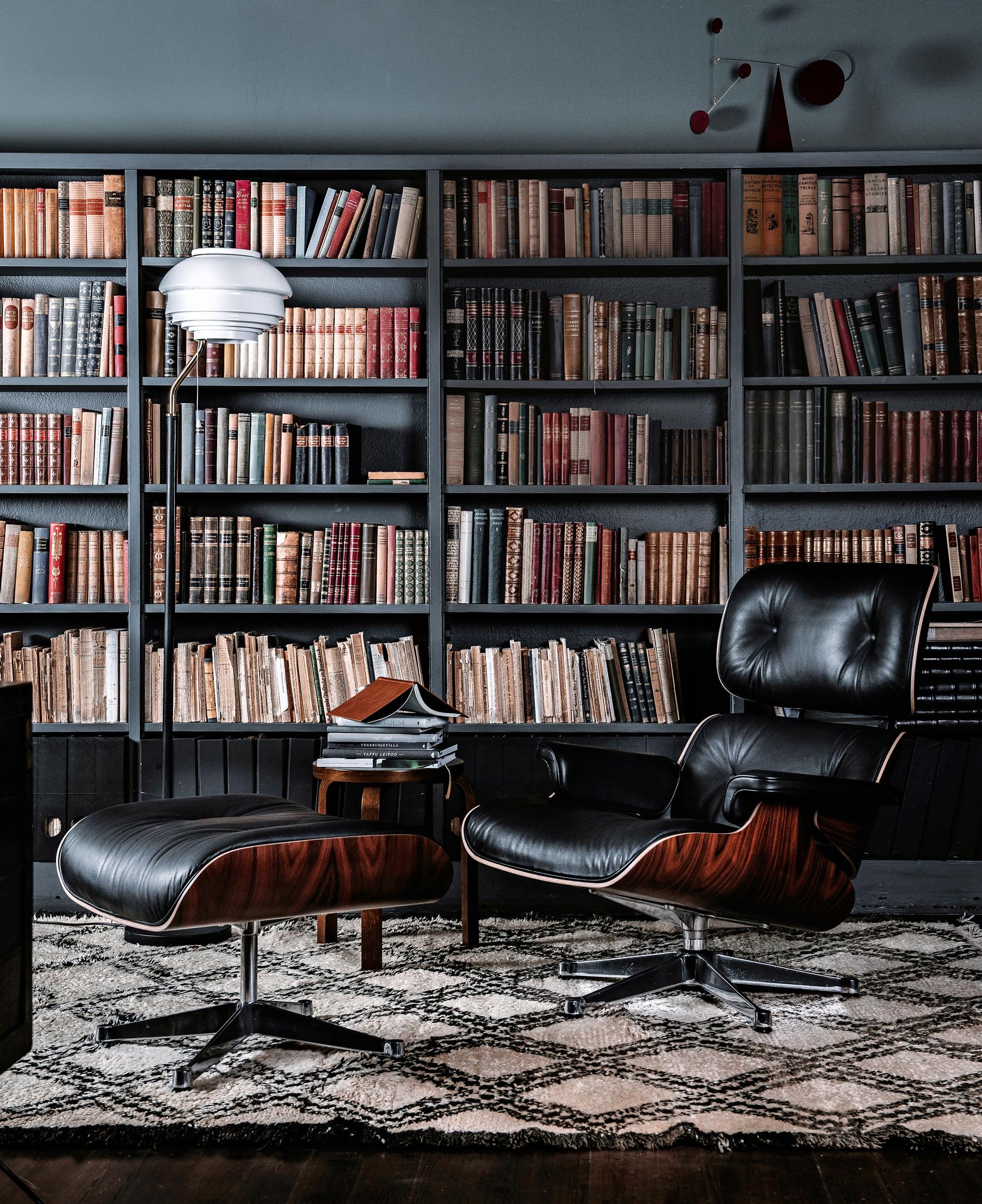Beni Ouarain rug in library room