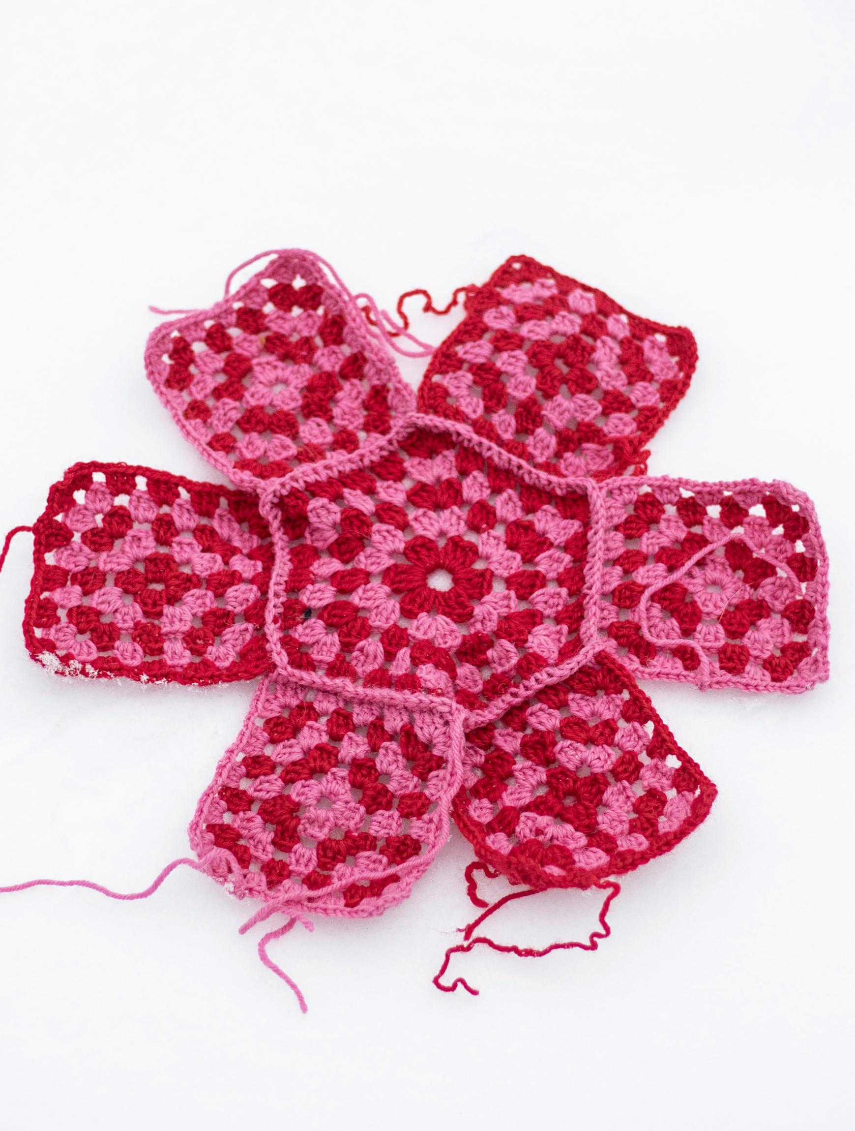 Joining the beret motifs