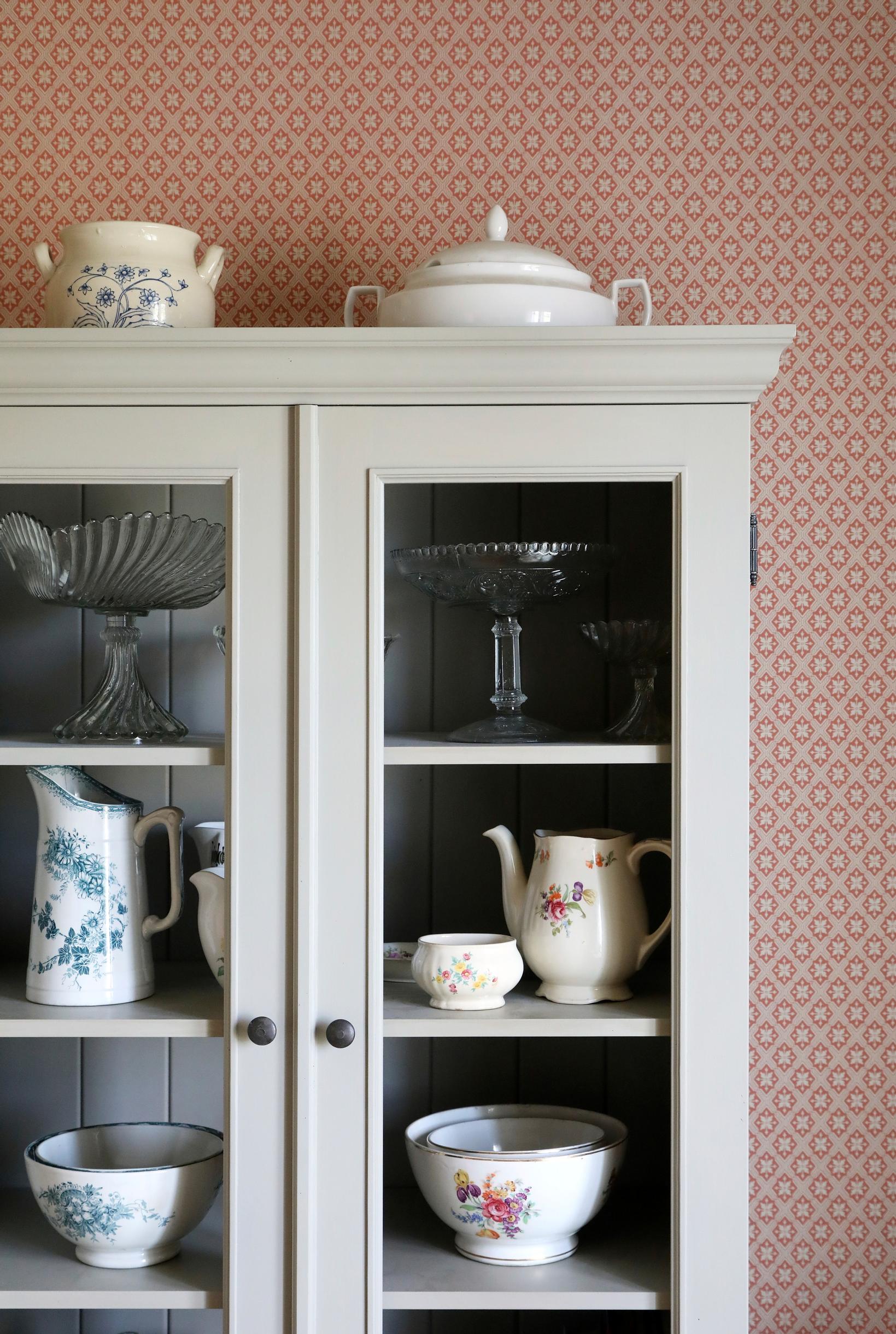 Dishes in the display cabinet