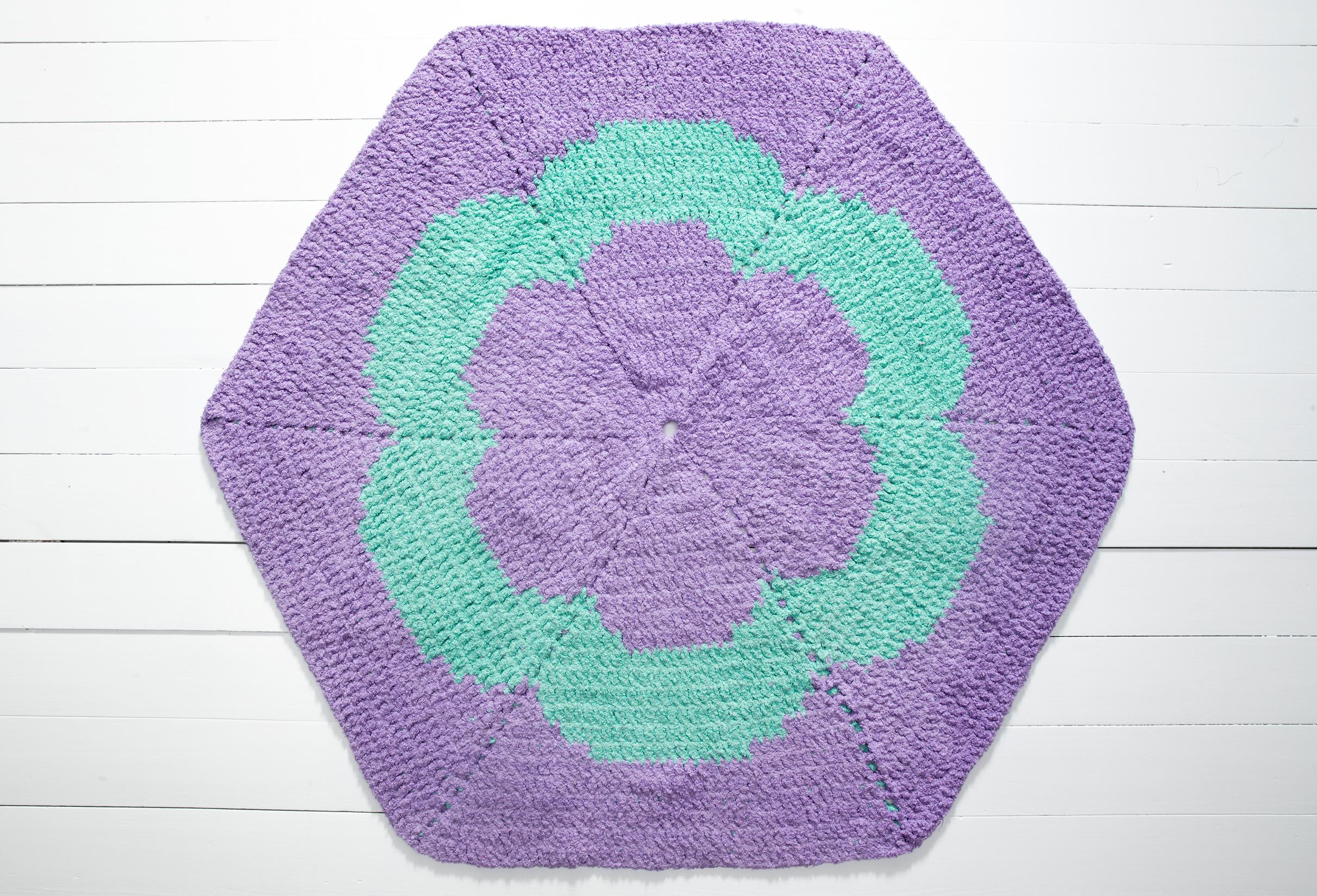 hexagon rug by Molla Mills