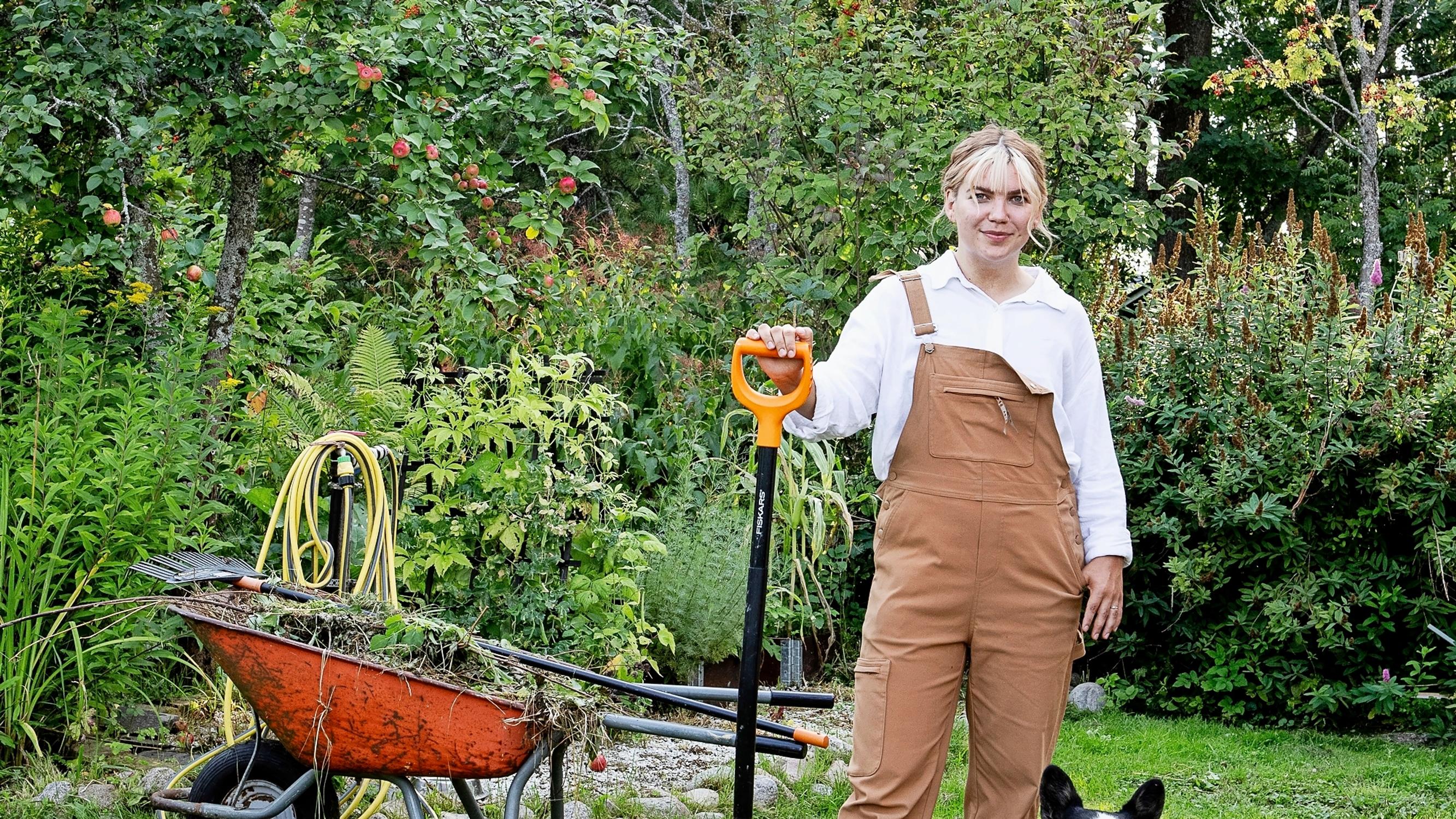 “I might be Finland’s youngest allotment gardener”—Annika bought a tiny cottage at just 20