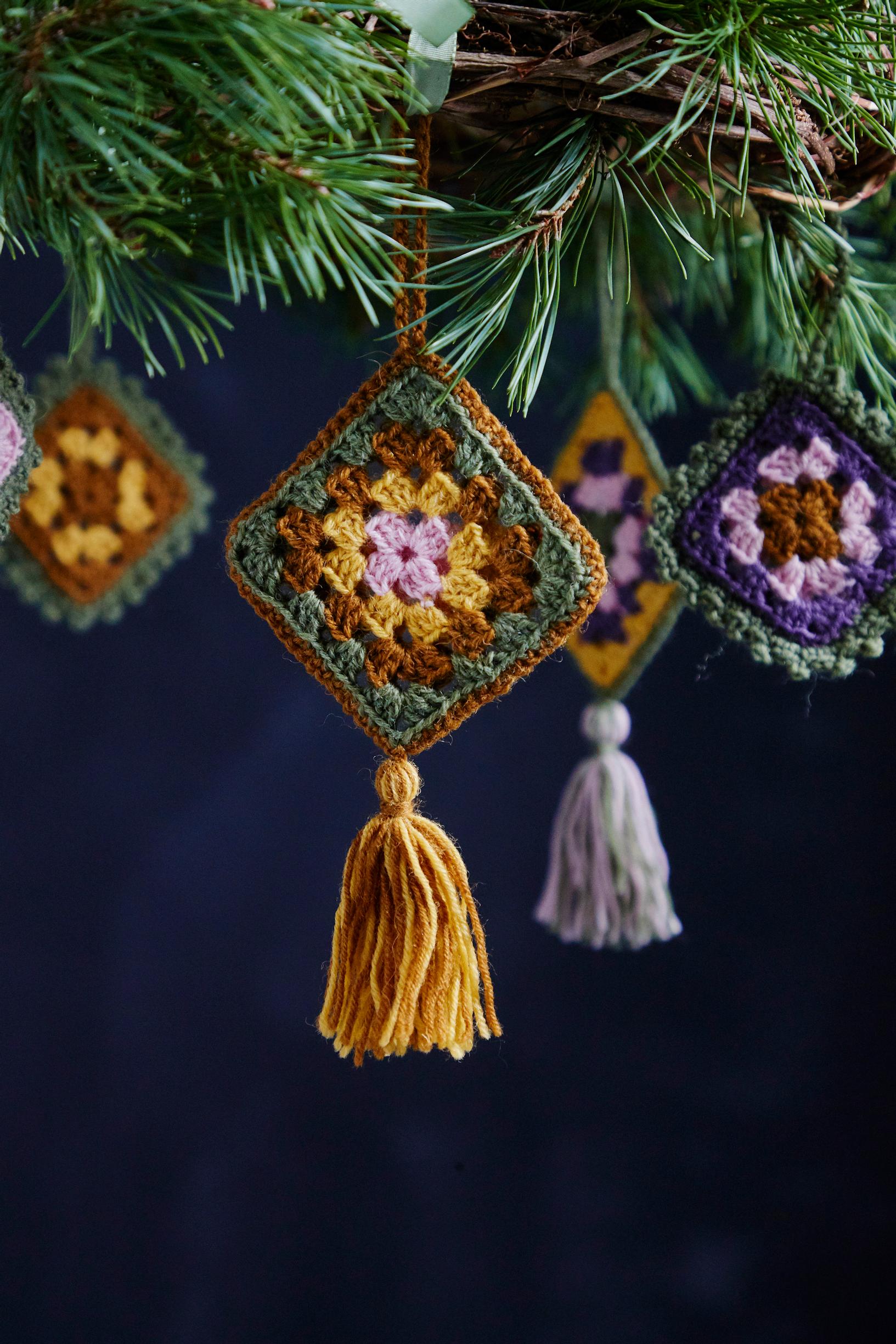 Christmas tree ornaments from granny squares