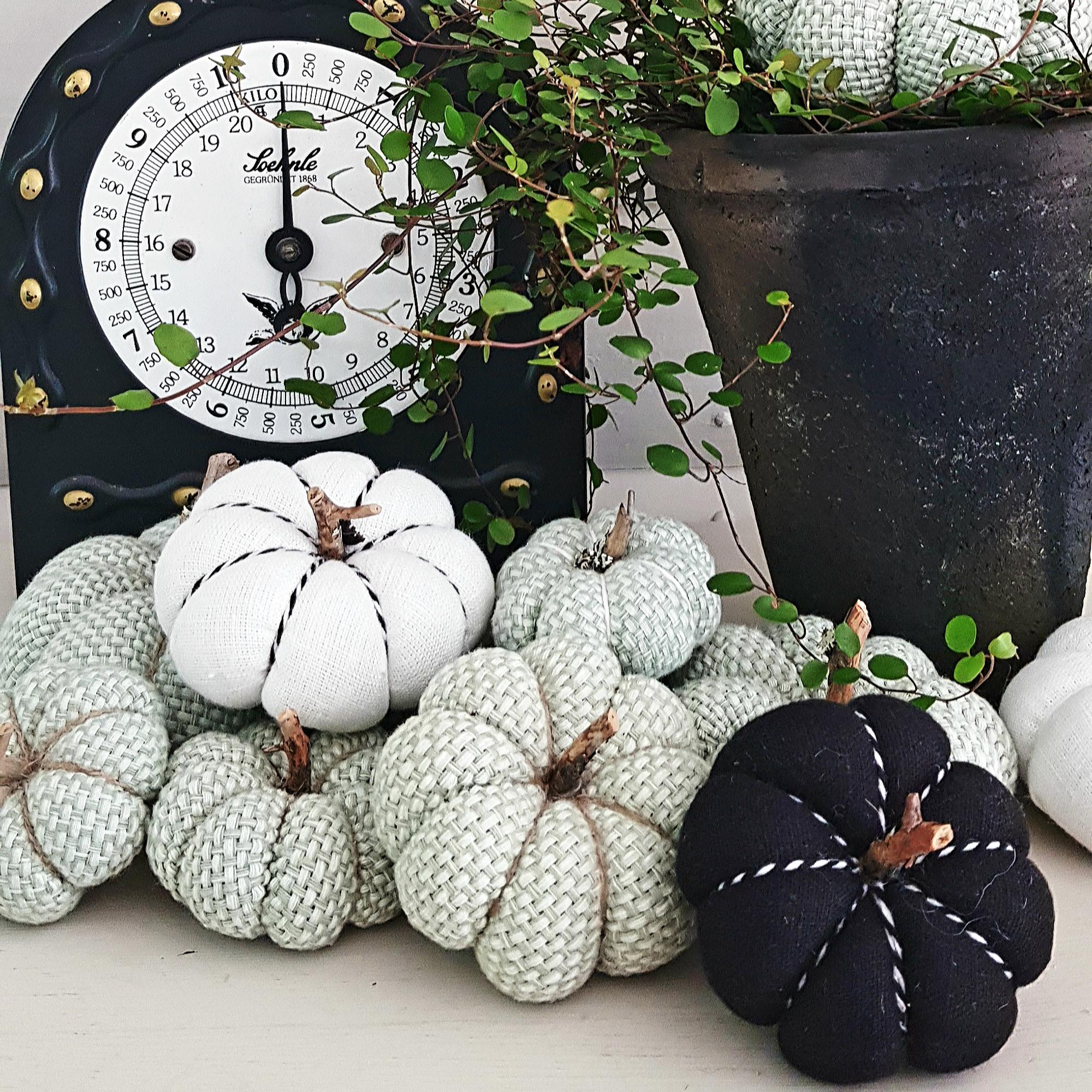 Kirsi’s adorable recycled-fabric pumpkins: “I often make them while watching TV”