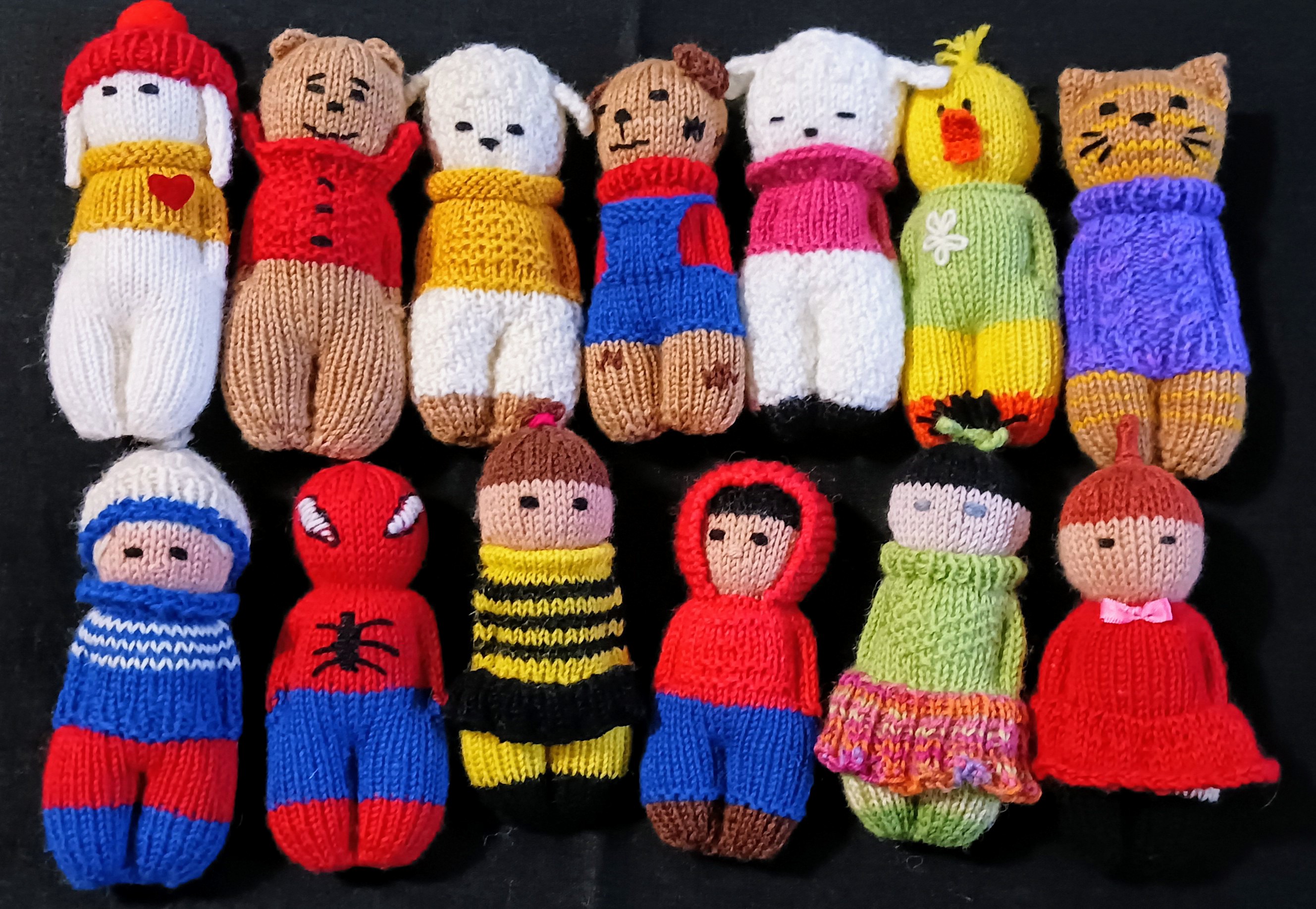 Pirjo's knitted pocket pals | Kotona Living