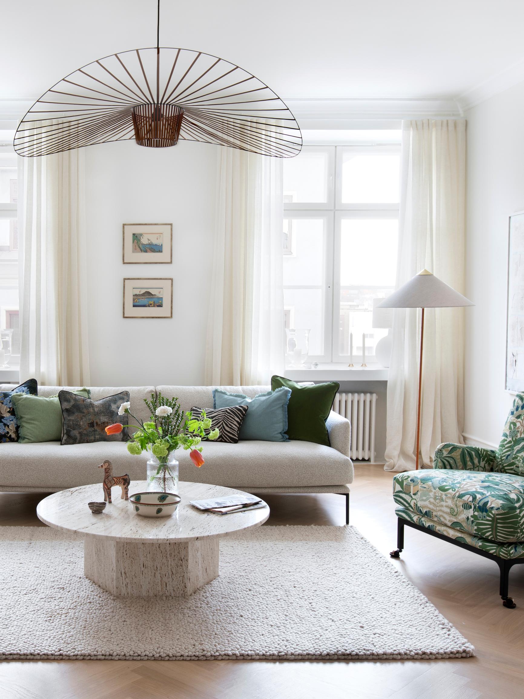 “Someone might wonder how a family with children can be this tidy”—the Lauritzon family transformed their new home into a peaceful haven