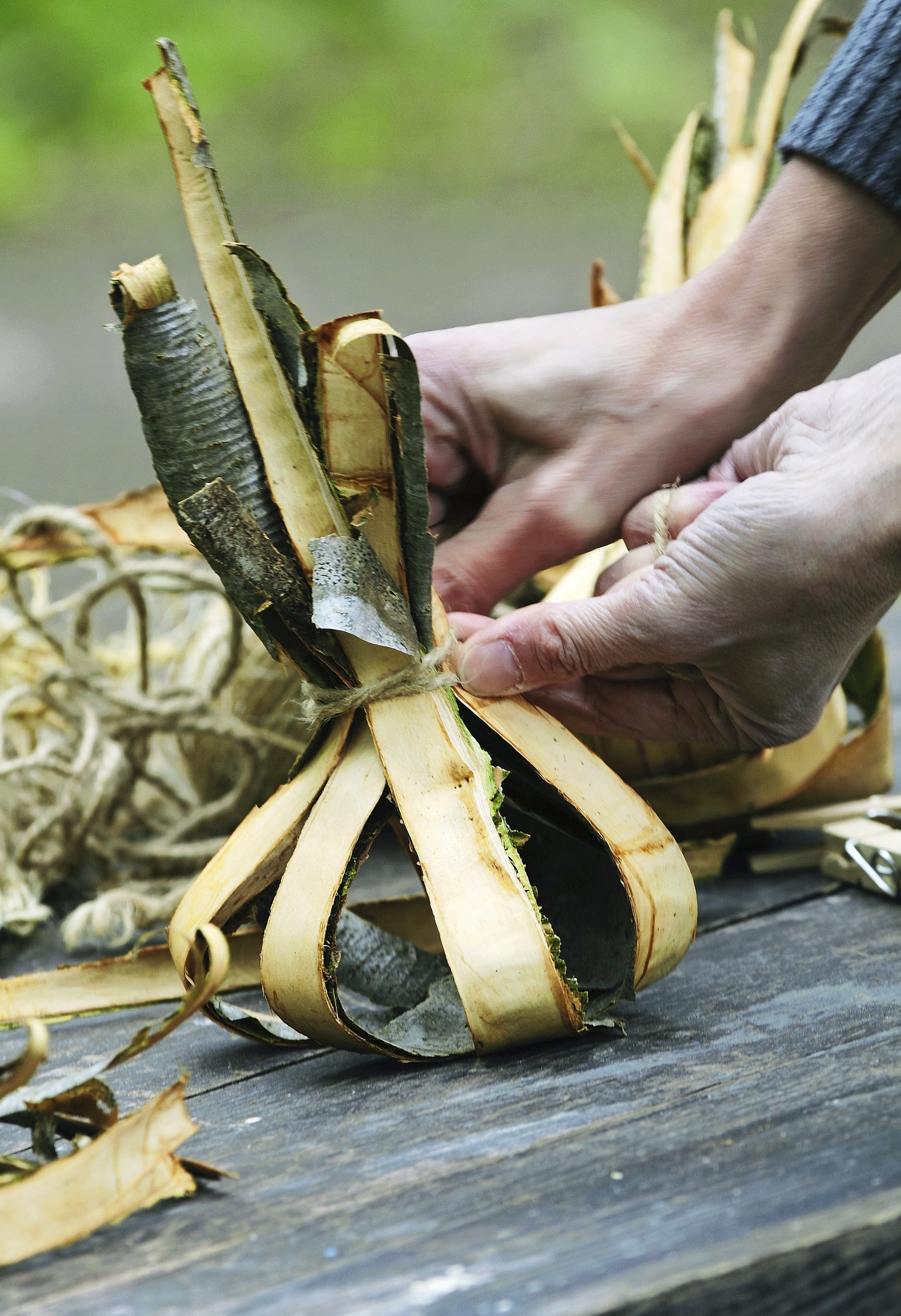 DIY Bark Fire Starters Tutorial Kotona Living DIY Bark Fire Starters Tutorial Kotona Living