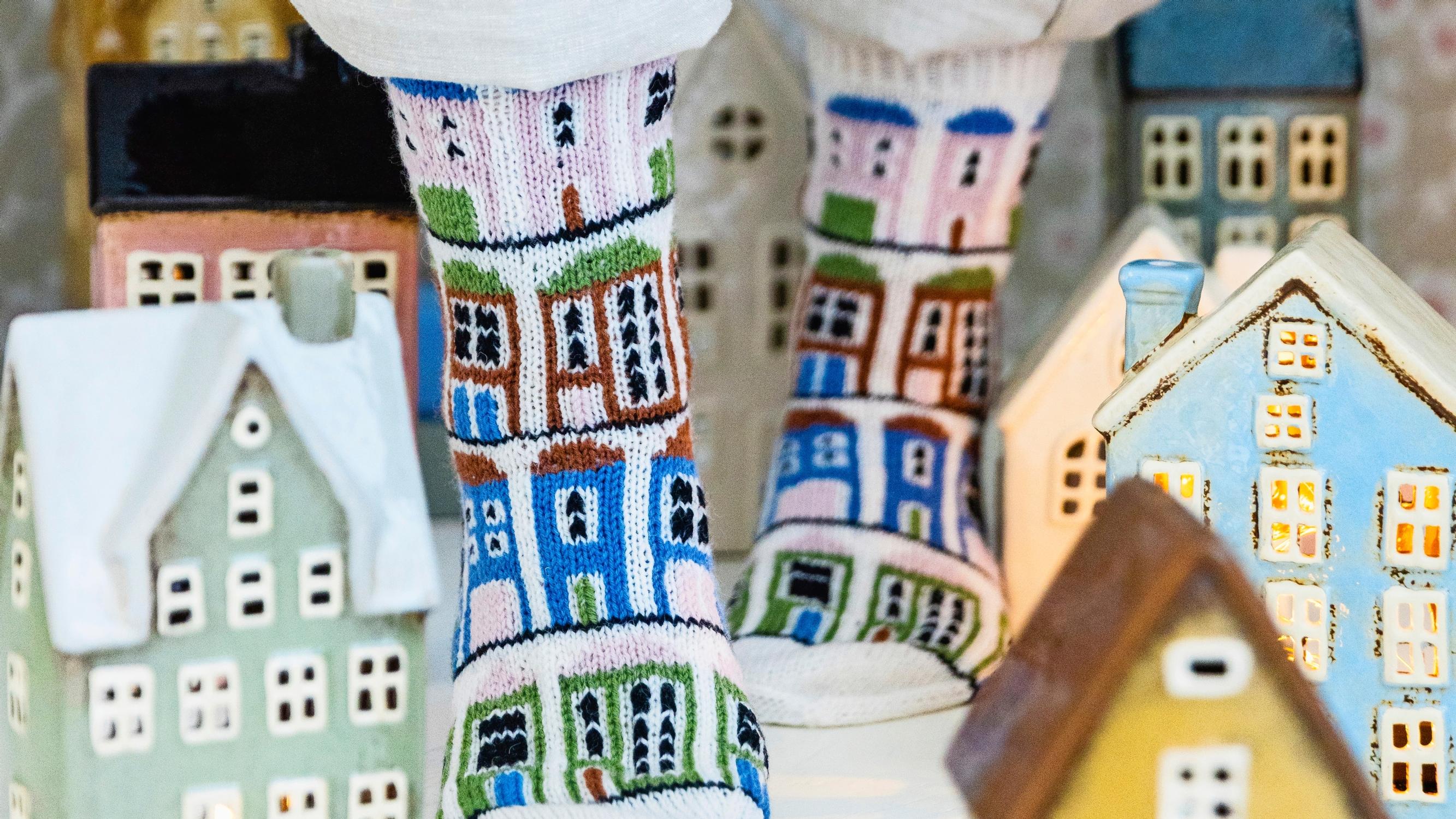Enchanting house lantern colorwork socks