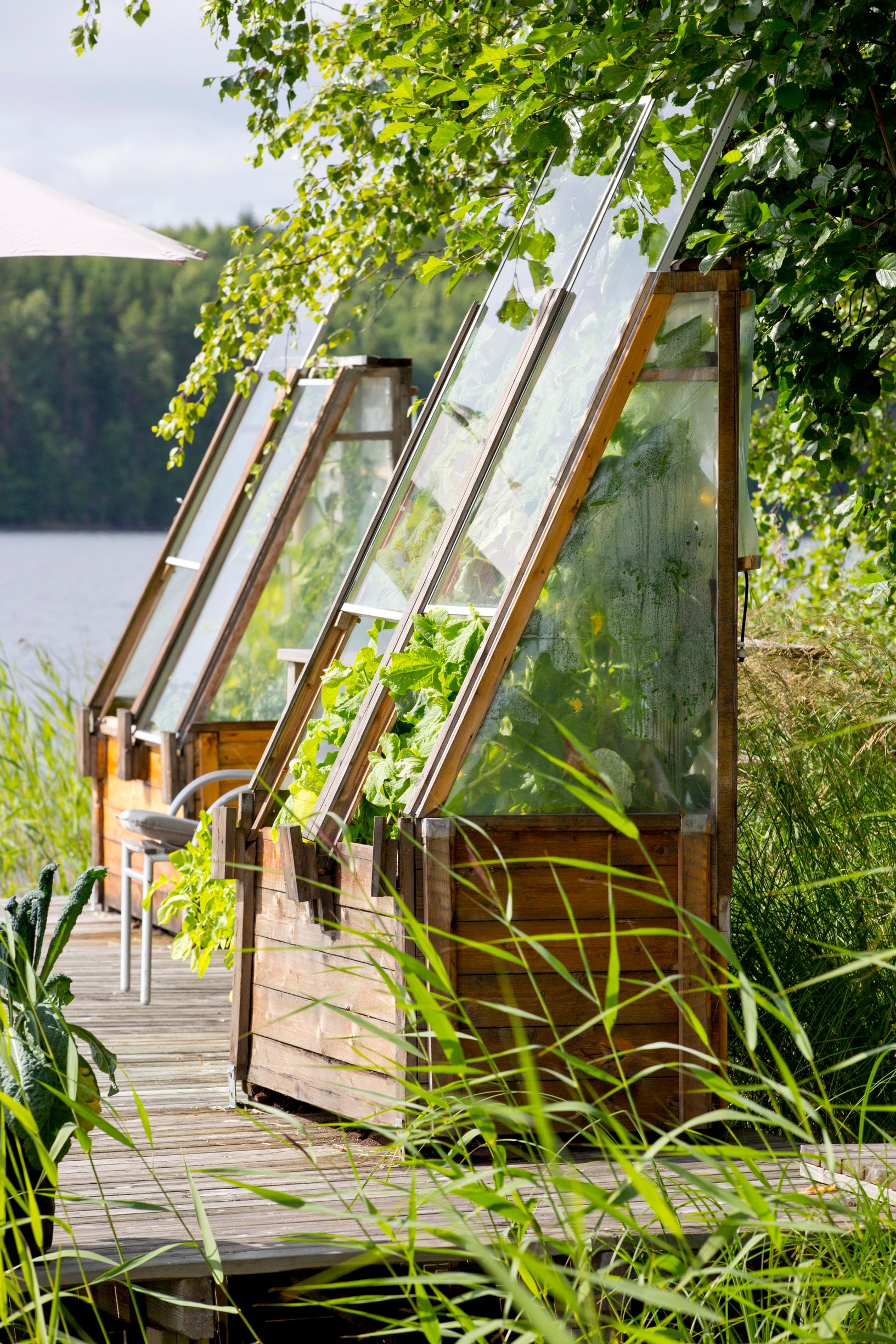 kitchen garden at the cottage: raised bed on a pier