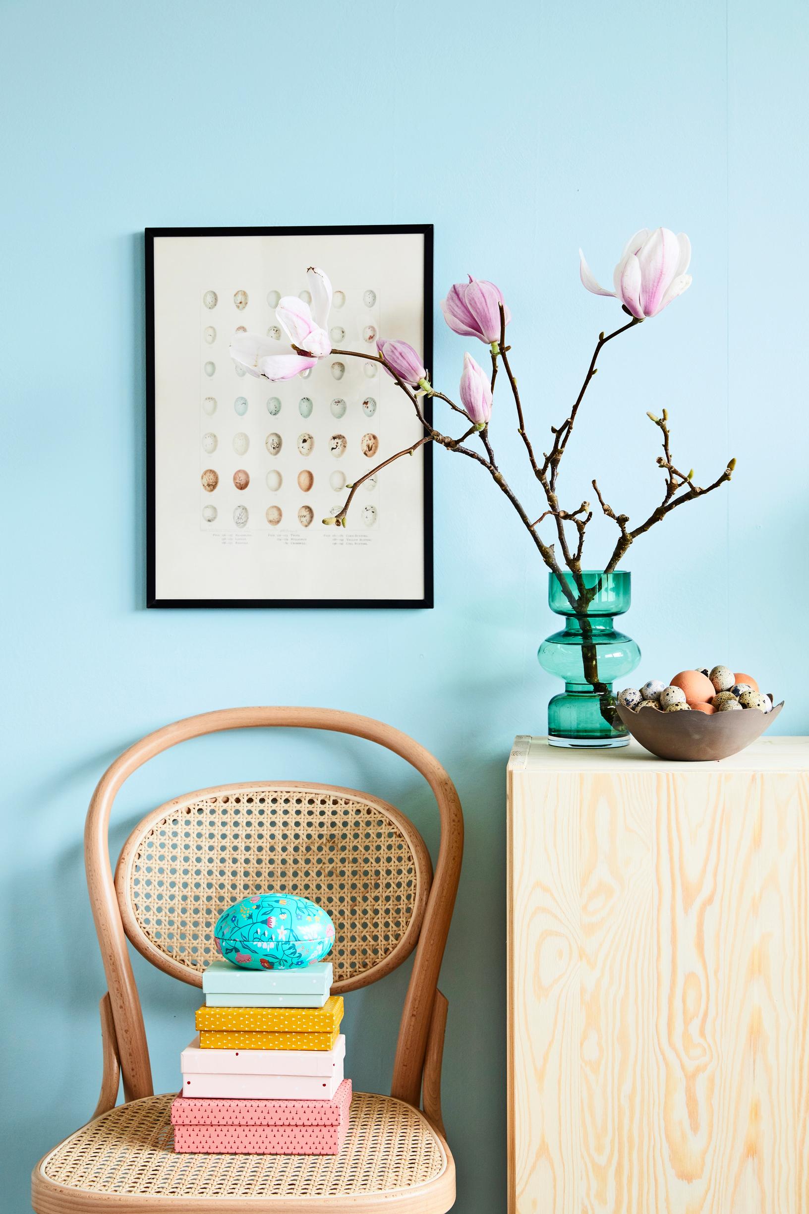 Valentine’s Day flowers: magnolia branches