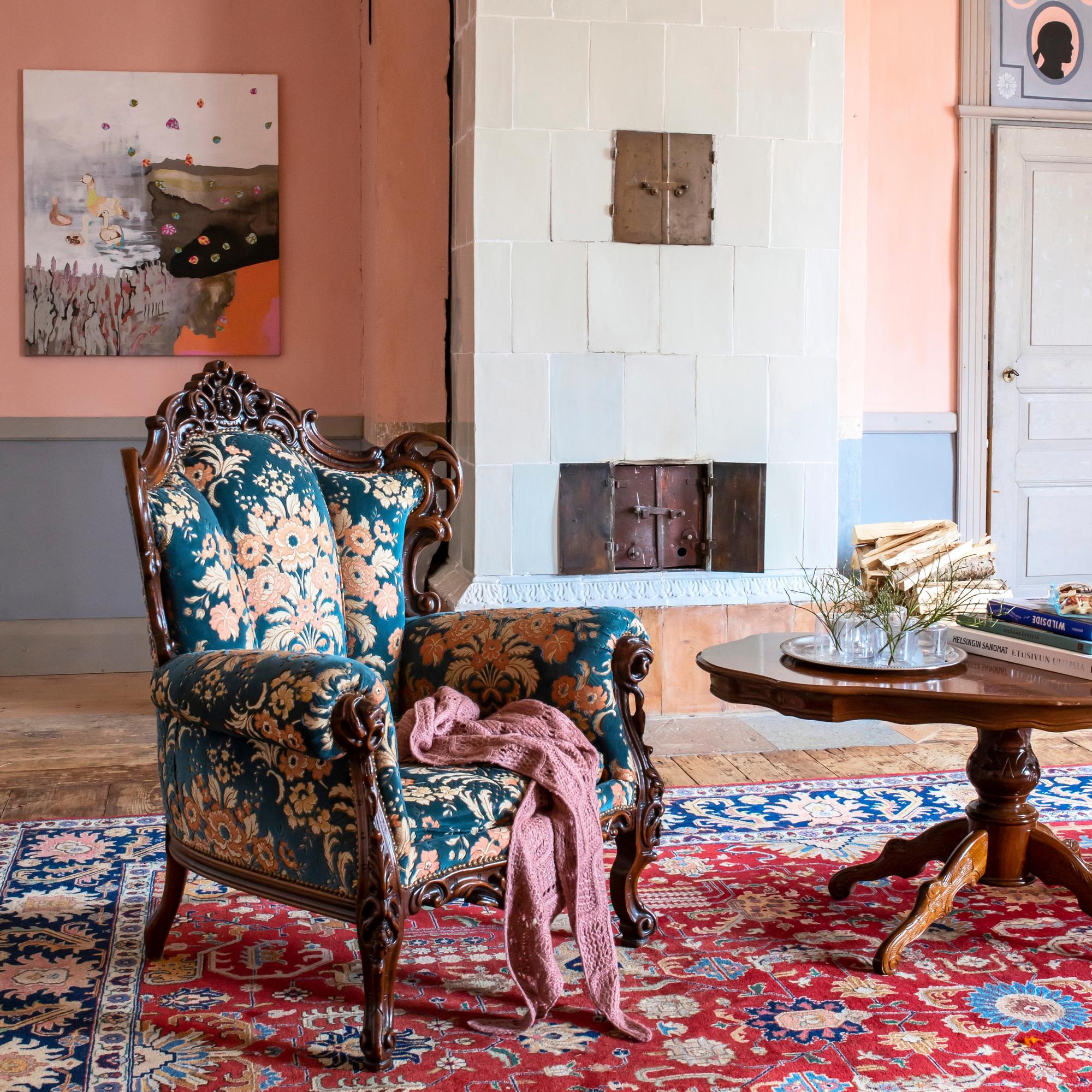 A 200-year-old Bollsta Farm invites time to stand still: “We don’t want to modernize the house; we want it to breathe its own life”