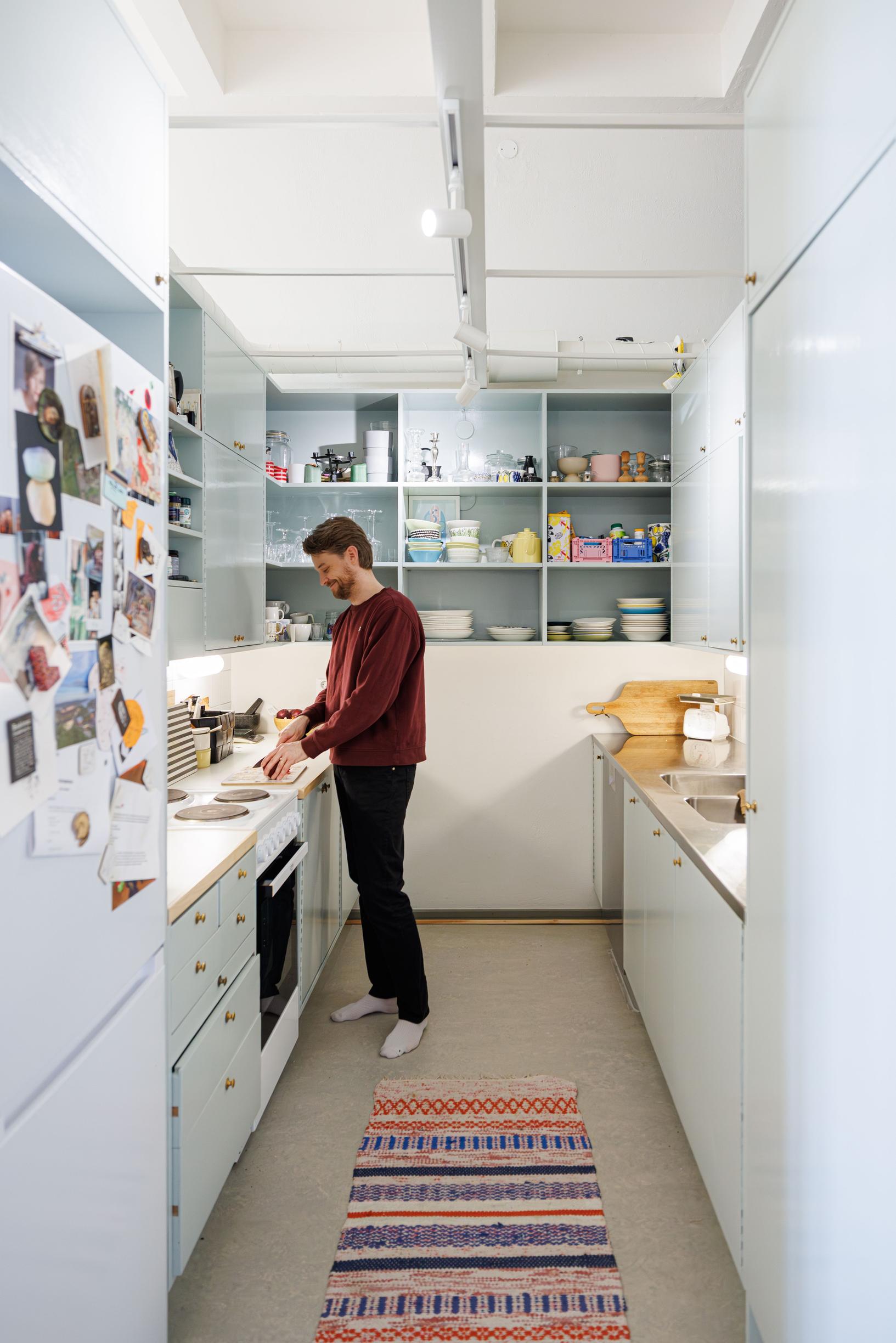 lauri tamminen in the kitchen