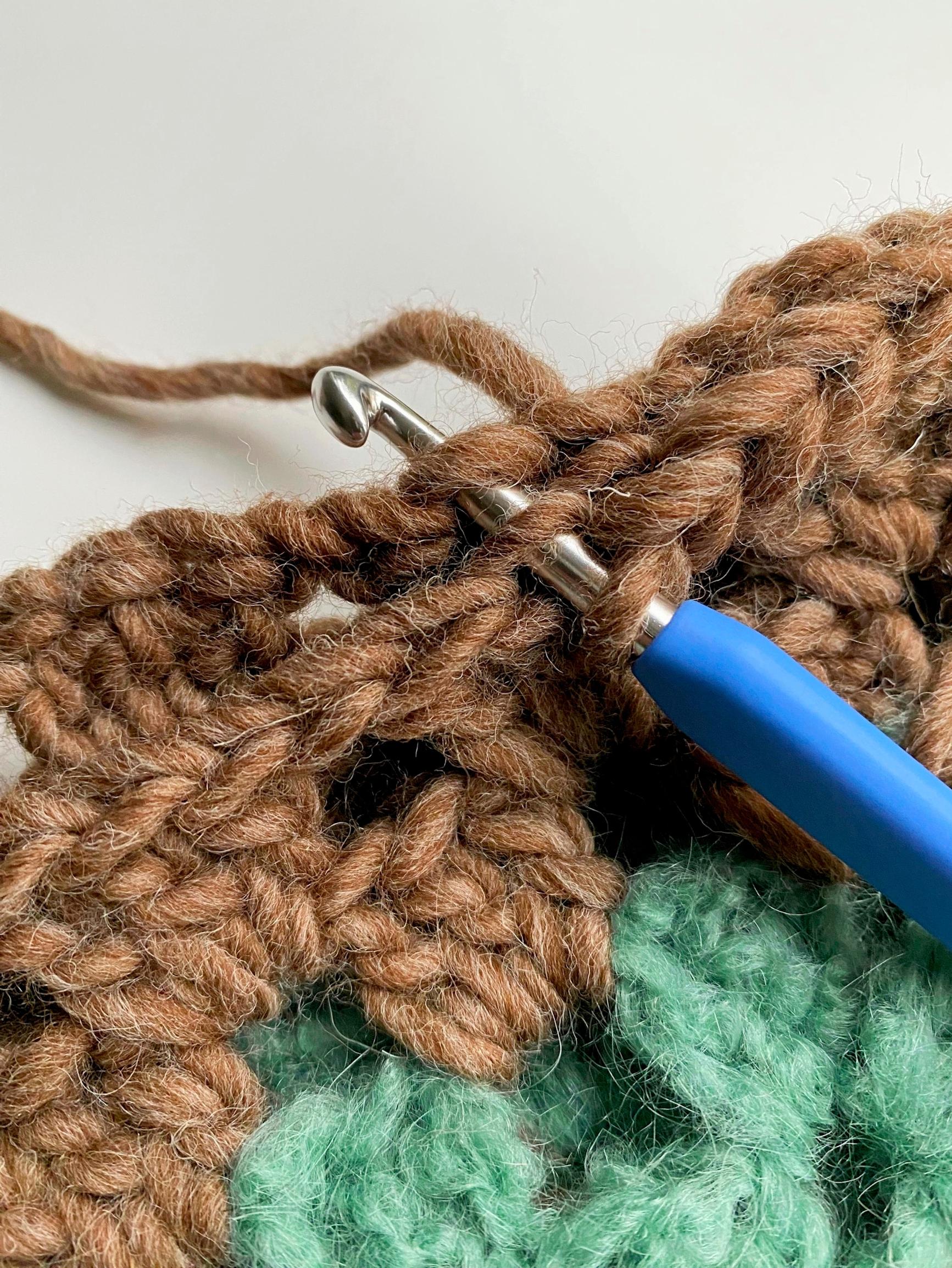 Joining squares with a crochet hook